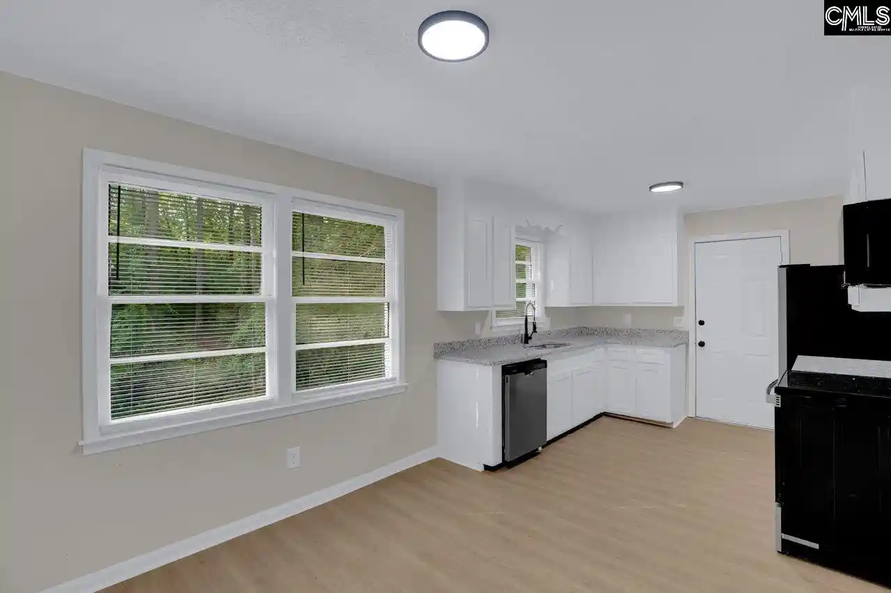 Photo 4 of Single family home for sale at 304 Stanford, Columbia, SC 29203 | MLS# 636111 | Listing updated on 2026-09-18