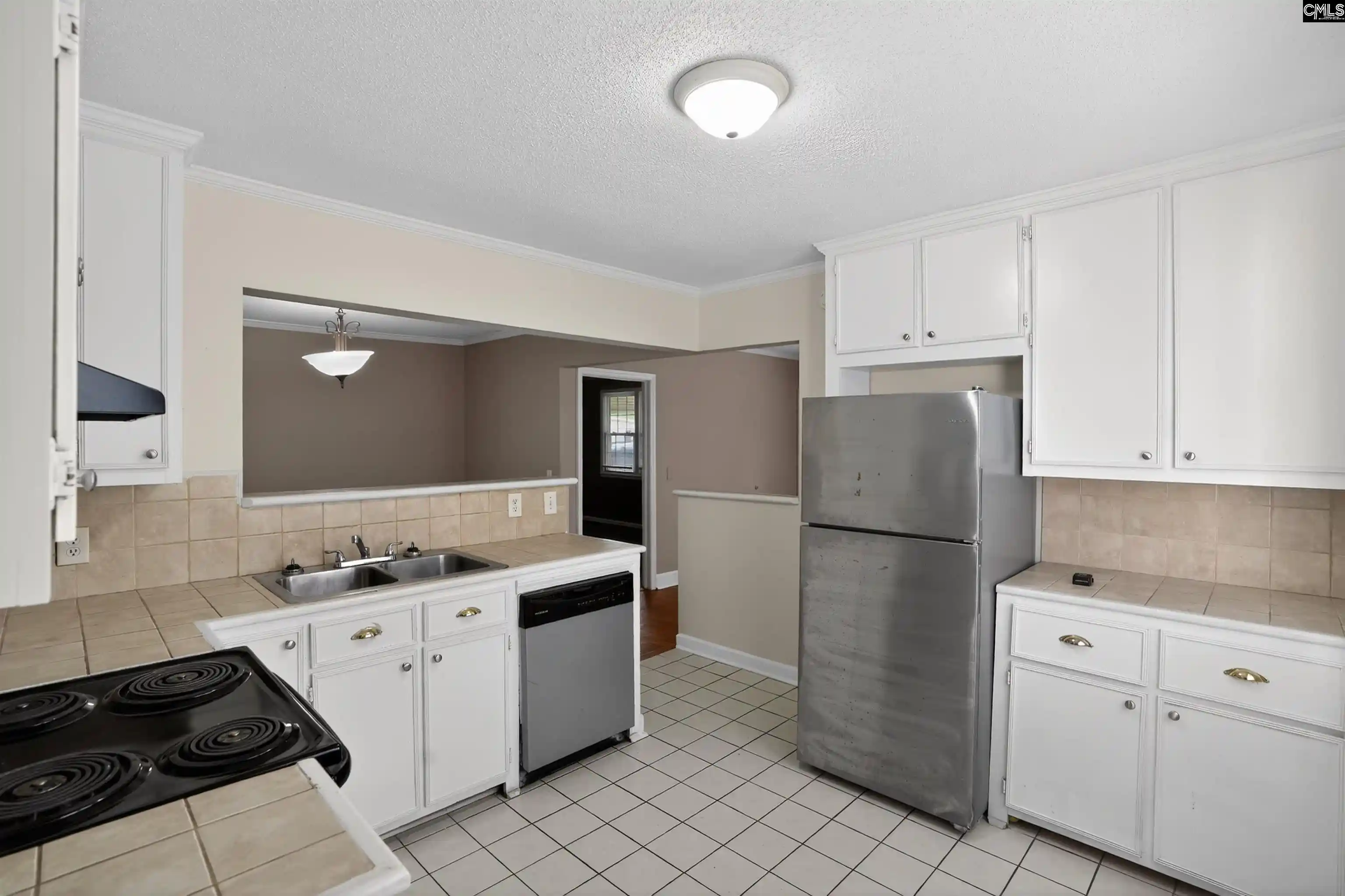 Photo 3 of Sale Pending at 3915 Pearl, Columbia, SC 29203 | MLS# 636132 | Listing updated on 2026-08-25