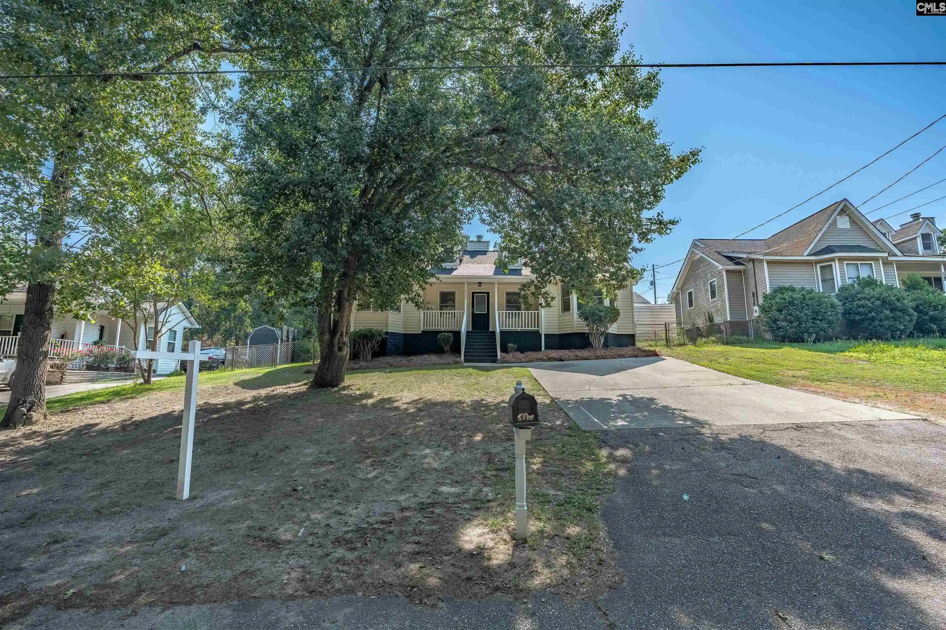 Homes for sale in Cayce, SC | 1911 Toole, Cayce, SC 29033 | MLS# 636437