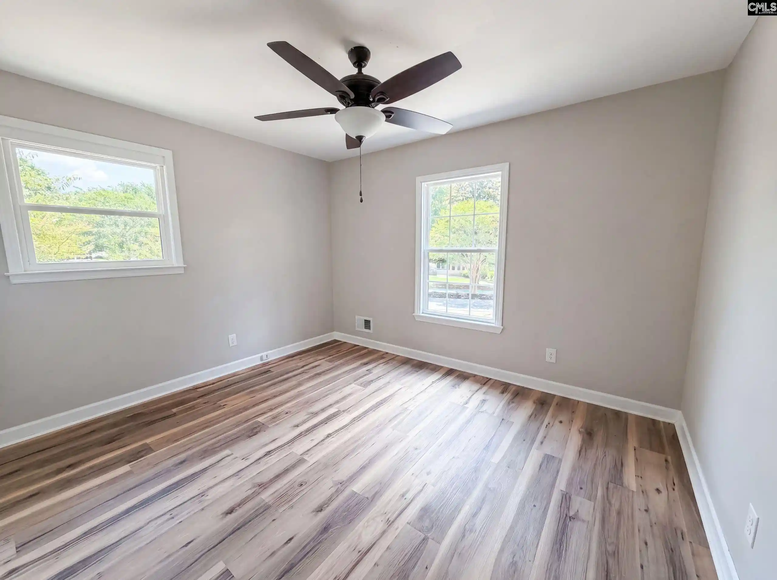Photo 3 of Sale Pending at 100 Fenrir, Columbia, SC 29229 | MLS# 636640 | Listing updated on 2026-09-08