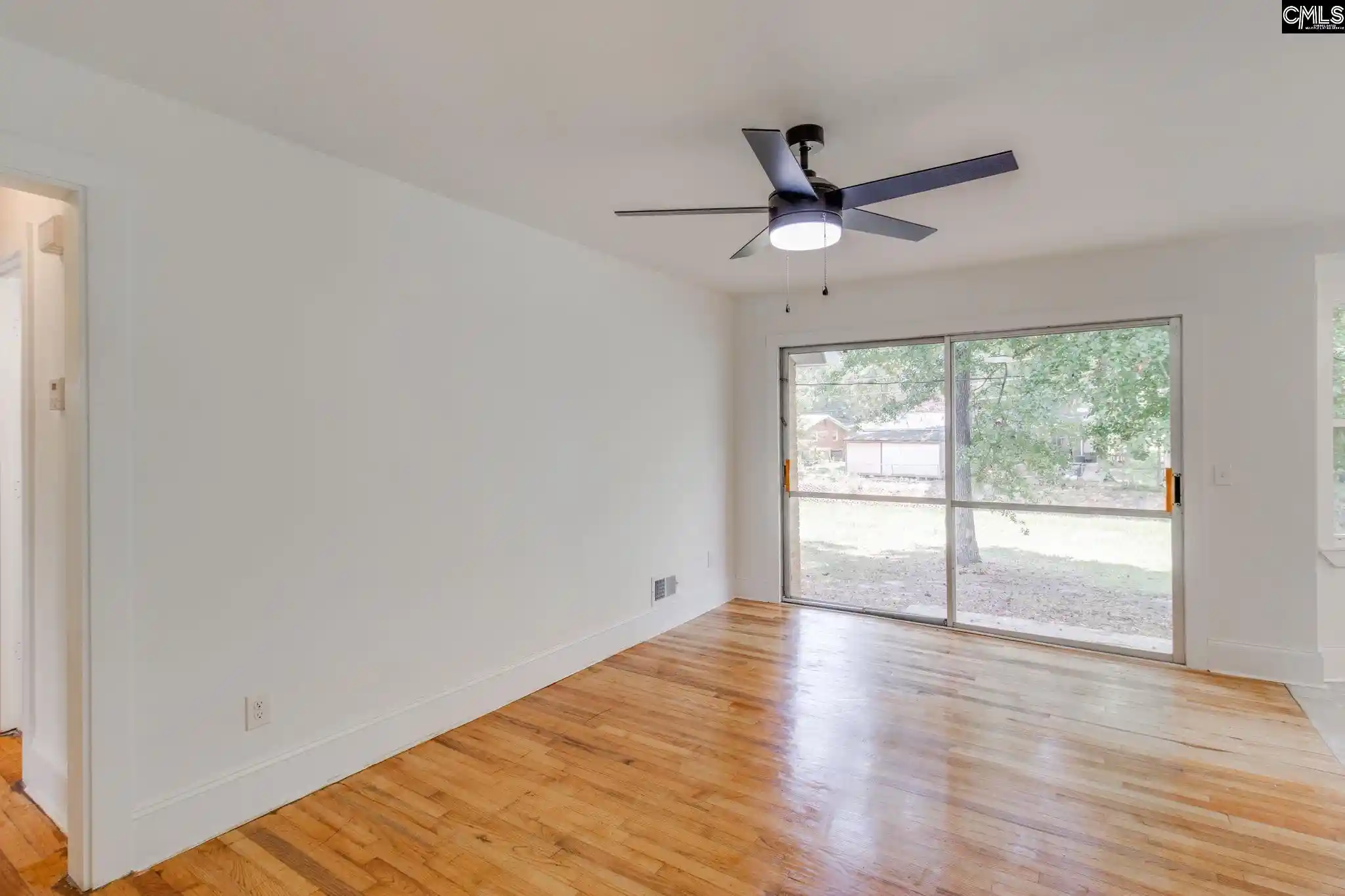 Photo 3 of Single family home for sale at 916 Newnham, Columbia, SC 29210 | MLS# 636751 | Listing updated on 2026-09-14