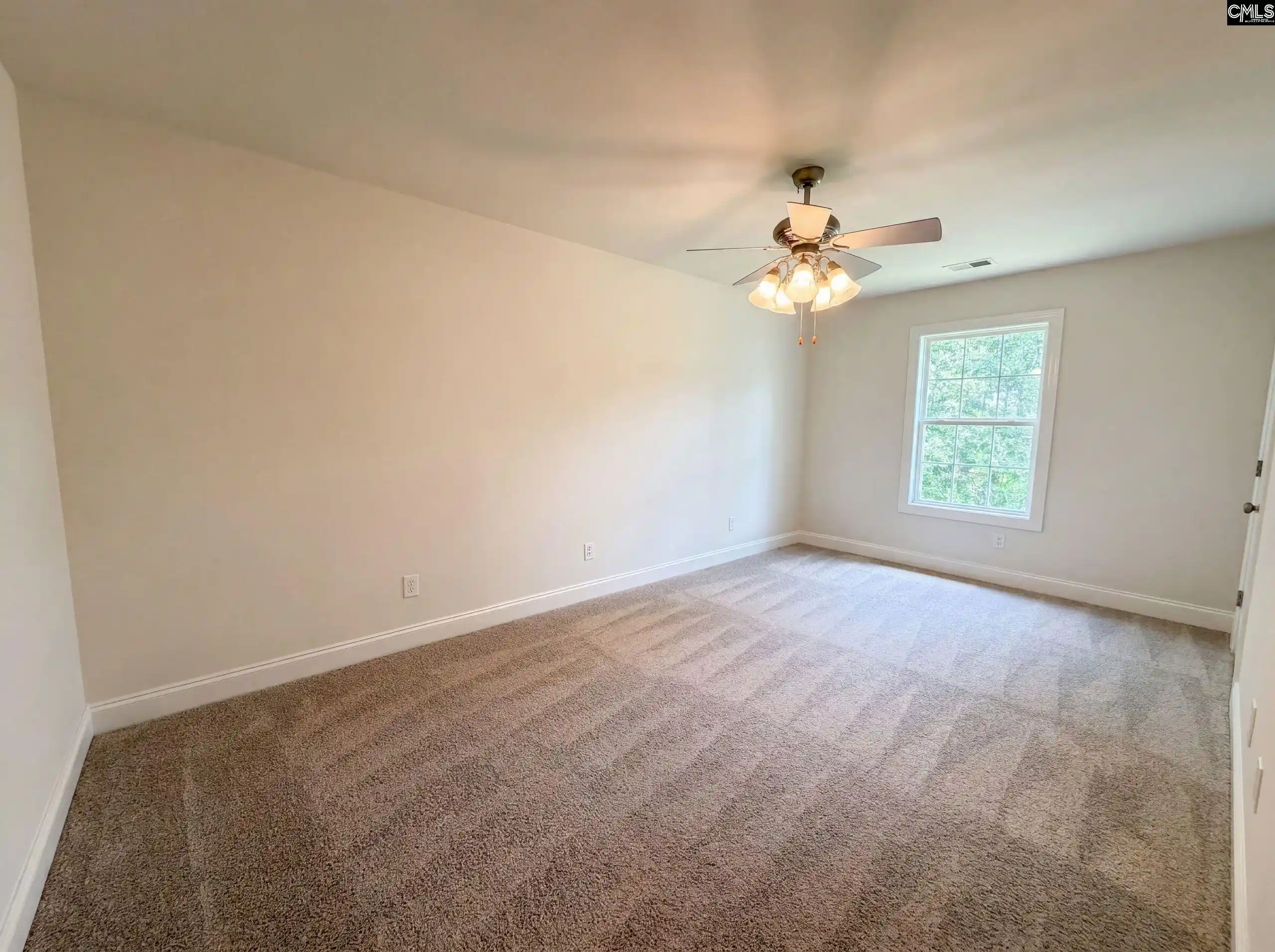 Photo 2 of Single family home for sale at 14 Magnolia Springs, Columbia, SC 29209 | MLS# 637013 | Listing updated on 2026-09-10