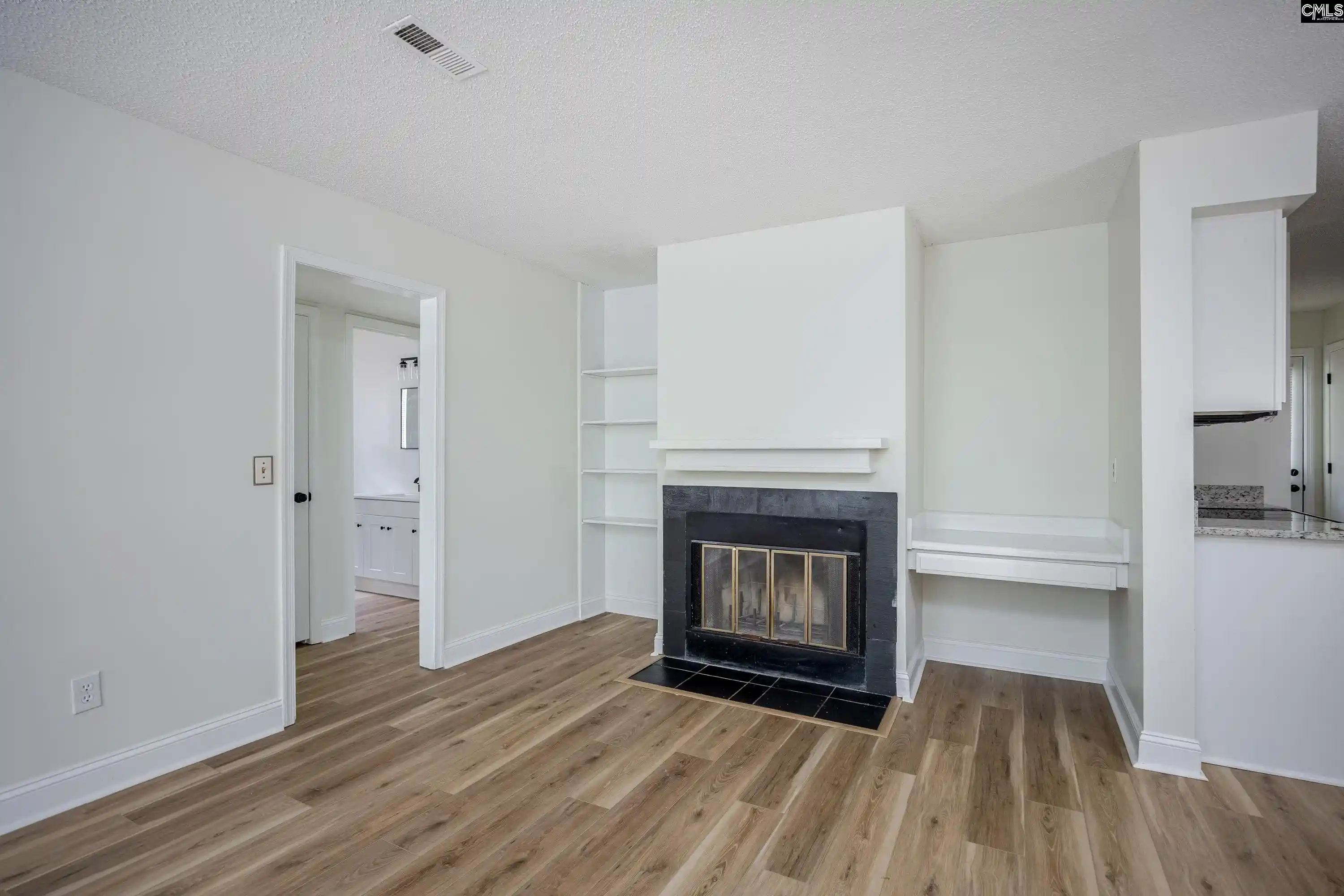 Photo 3 of Condo for sale at 3921 Overbrook #B, Columbia, SC 29205 | MLS# 637033 | Listing updated on 2026-09-17