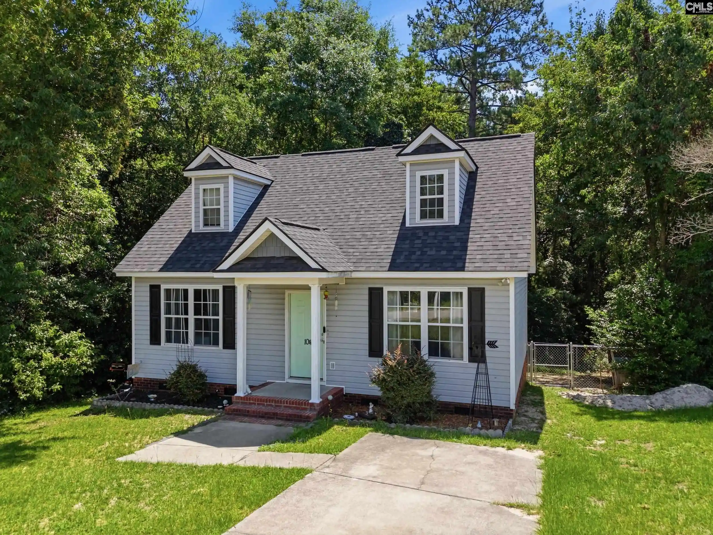 Homes for sale in West Columbia, SC | 104 Katie Ct, West Columbia, SC 29170 | MLS# 637222