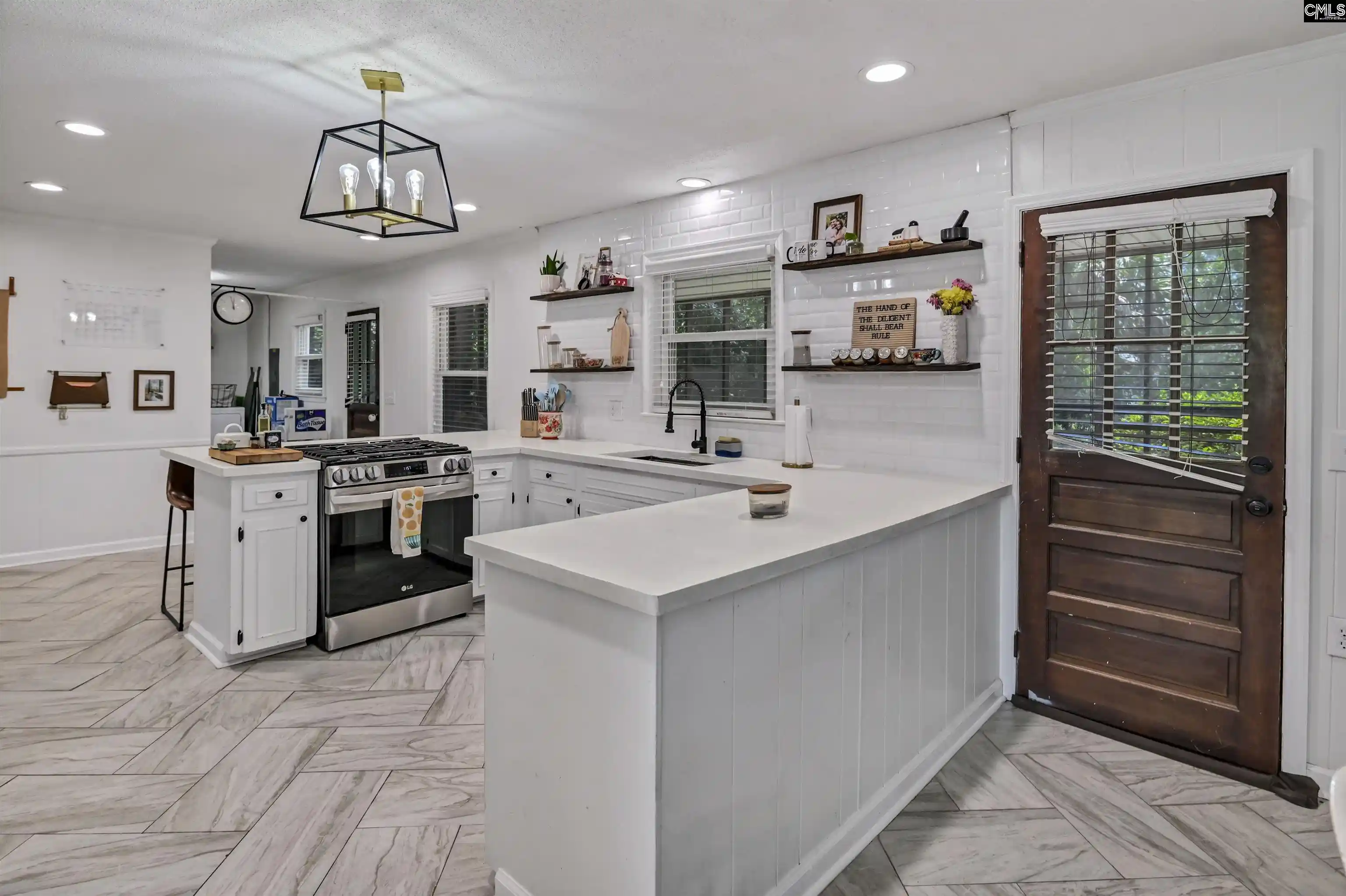 Photo 3 of Single family home for sale at 818 Kingsbridge, Columbia, SC 29210 | MLS# 637355 | Listing updated on 2026-08-10