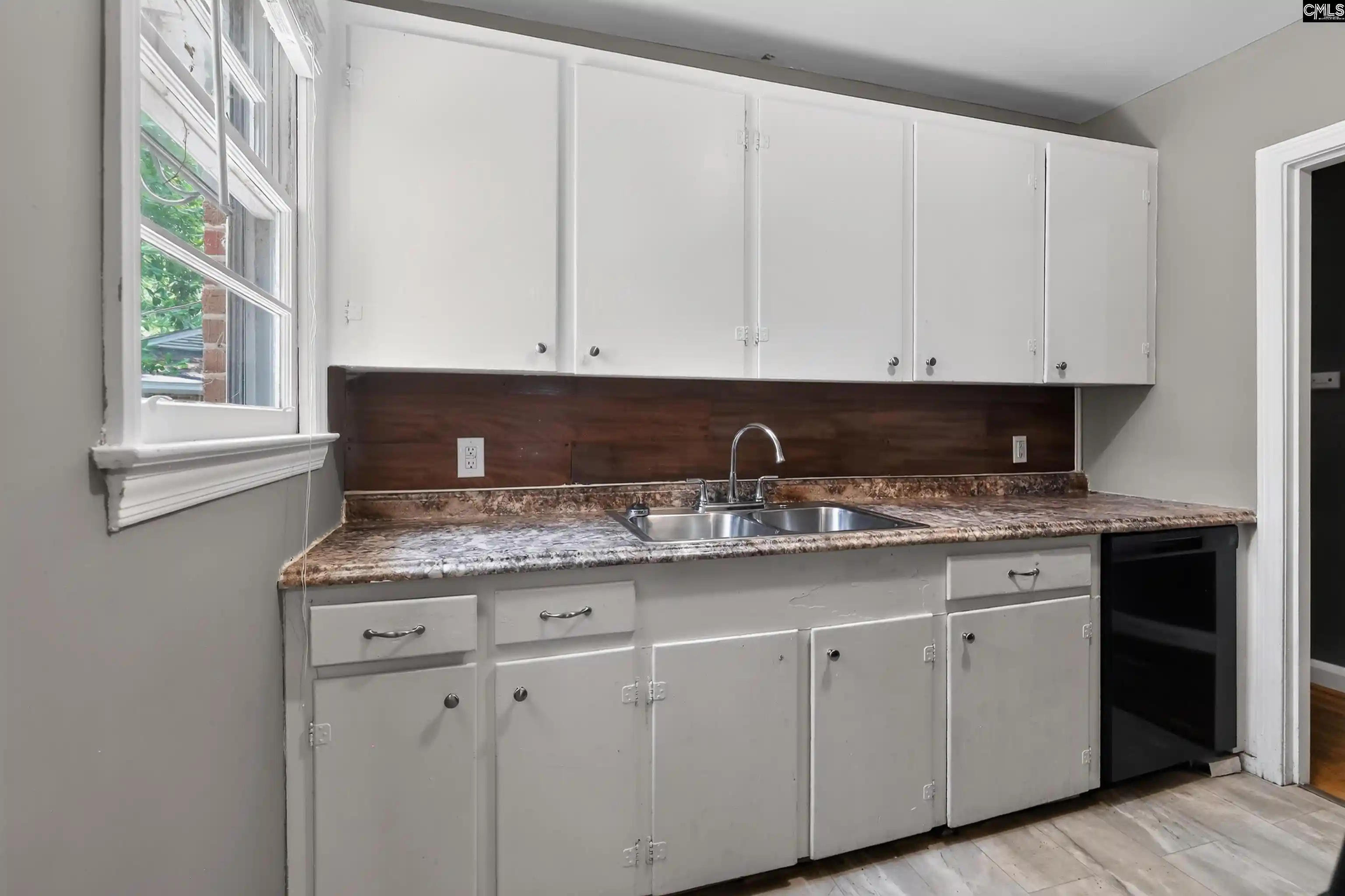 Photo 3 of Single family home for sale at 8 Holiday, Columbia, SC 29206 | MLS# 637376 | Listing updated on 2026-08-28