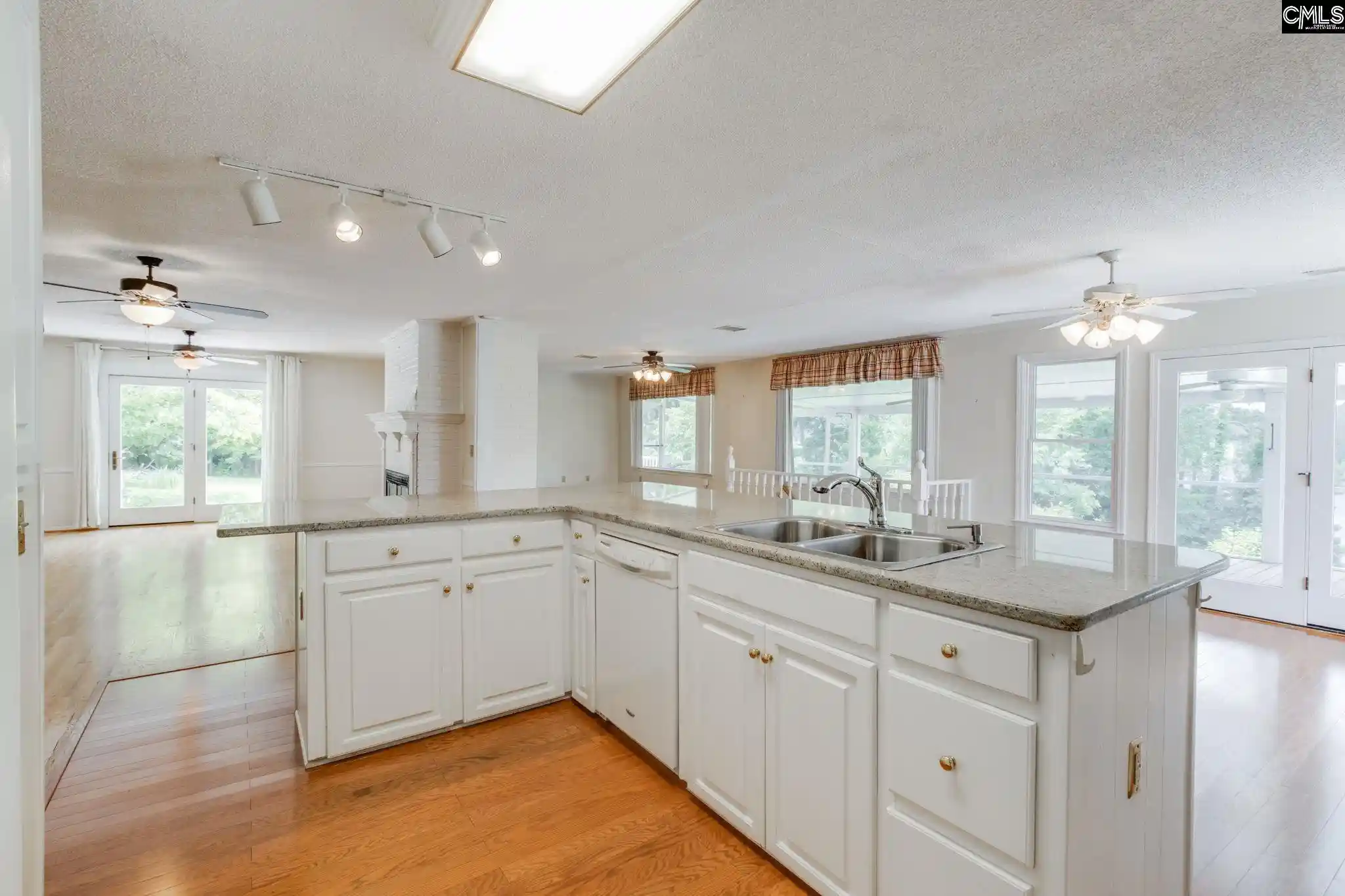 Photo 5 of Single family home for sale at 521 Jacobs Mill Pond, Elgin, SC 29045 | MLS# 637489 | Listing updated on 2026-08-17