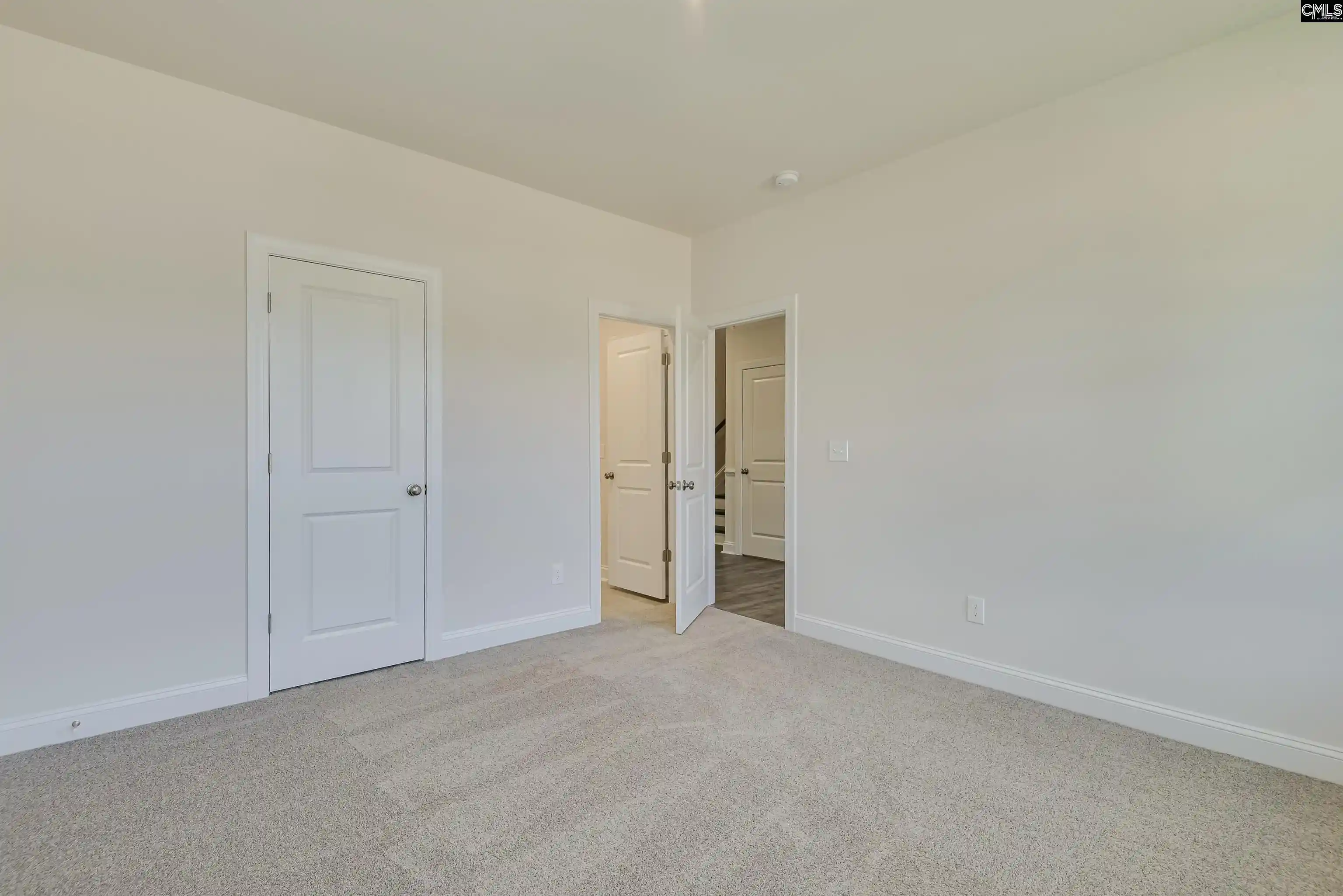 Photo 3 of Single family home for sale at 916 Oak Valley, Blythewood, SC 29016 | MLS# 637490 | Listing updated on 2026-08-27