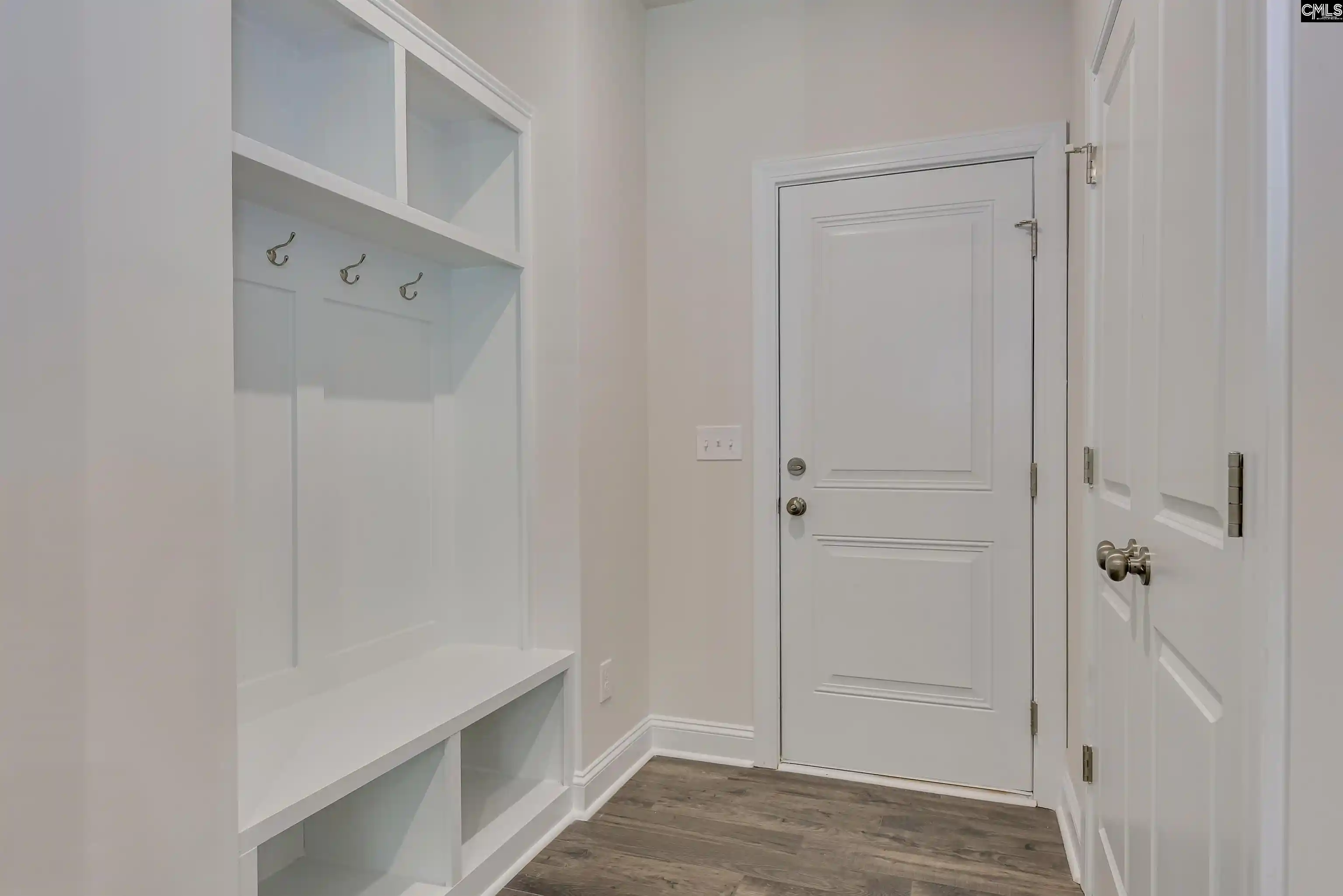 Photo 5 of Single family home for sale at 916 Oak Valley, Blythewood, SC 29016 | MLS# 637490 | Listing updated on 2026-08-27