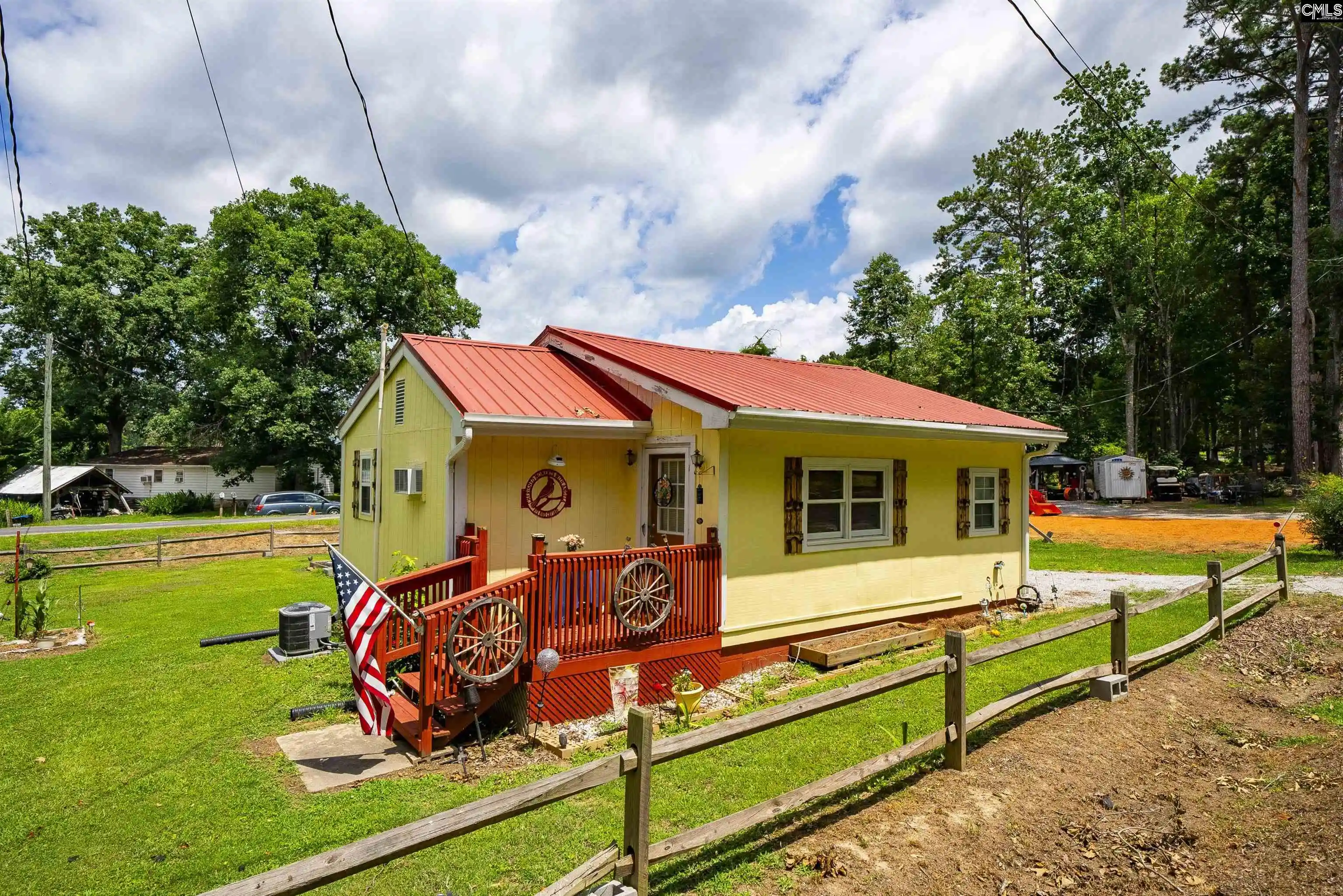 Photo 5 of Single family home for sale at 124 Landing, Prosperity, SC 29127 | MLS# 637547 | Listing updated on 2026-08-14