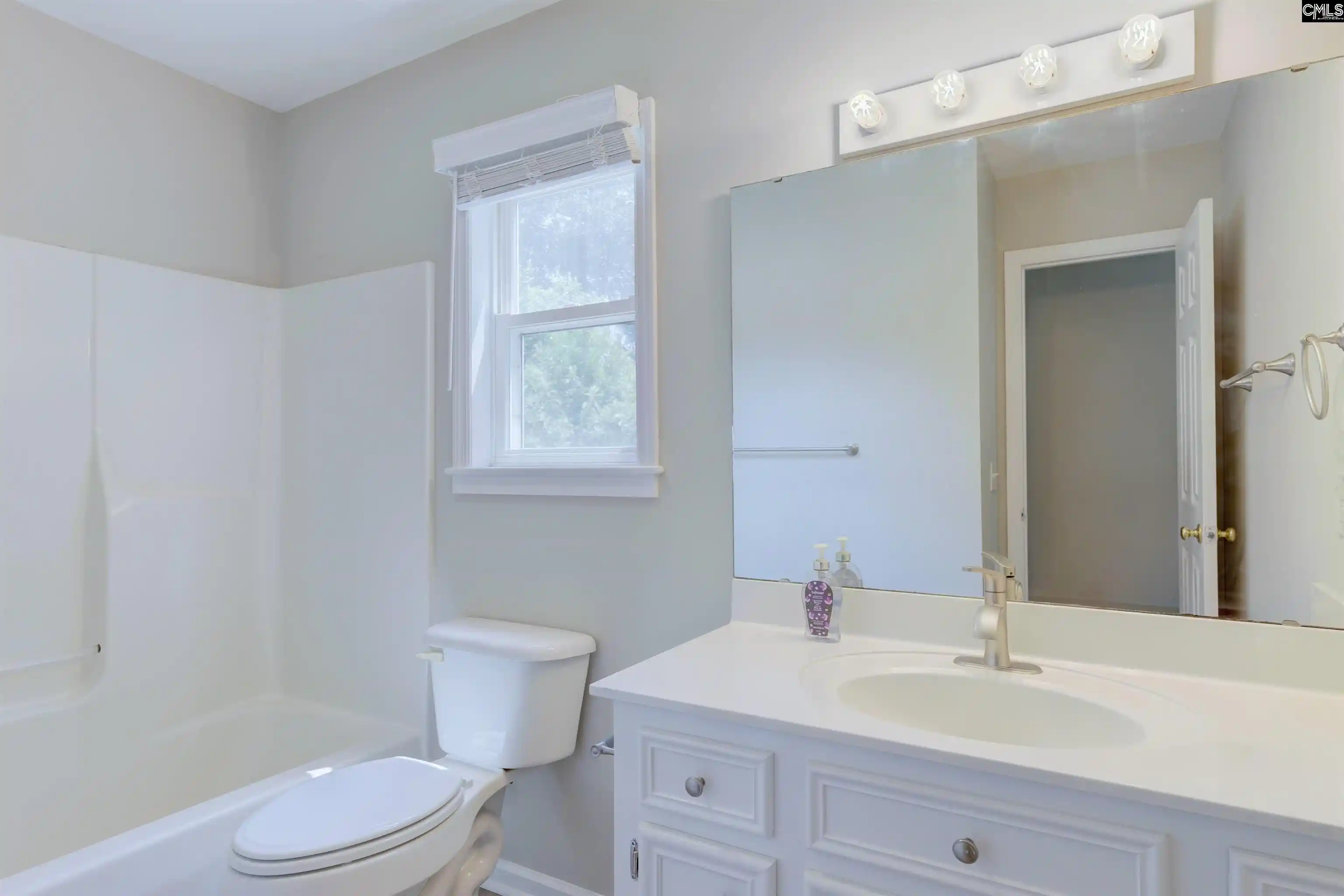 Photo 3 of Single family home for sale at 3931 Timberlane, Columbia, SC 29205 | MLS# 637578 | Listing updated on 2026-09-18