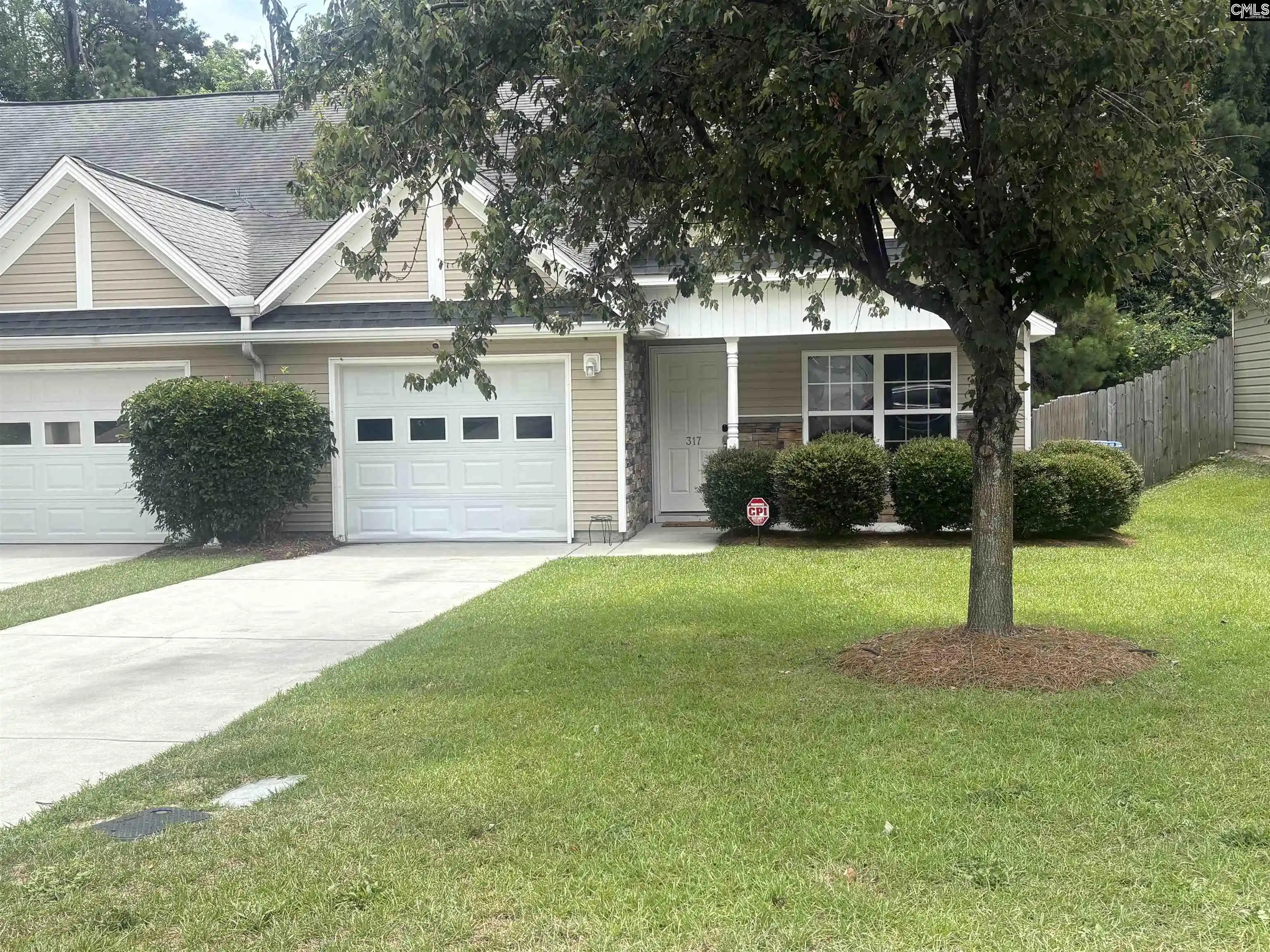 Townhouse for sale at 317 Eagle Feather, Columbia, SC 29206 | MLS# 637599