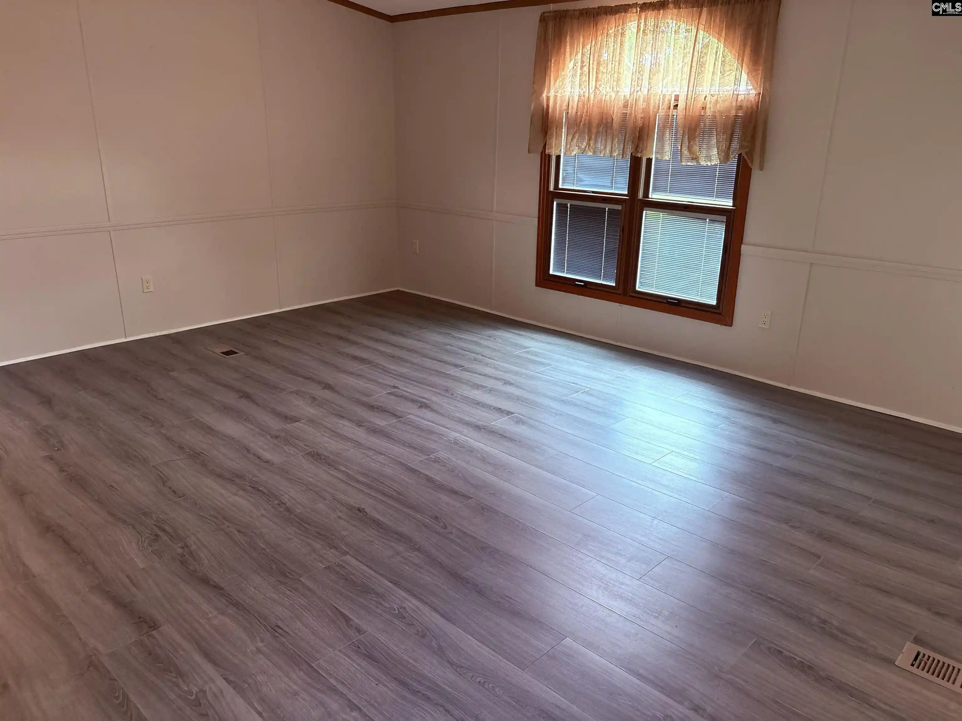 4th image of 516 Shop, Kershaw, SC 29067 | MLS# 637726