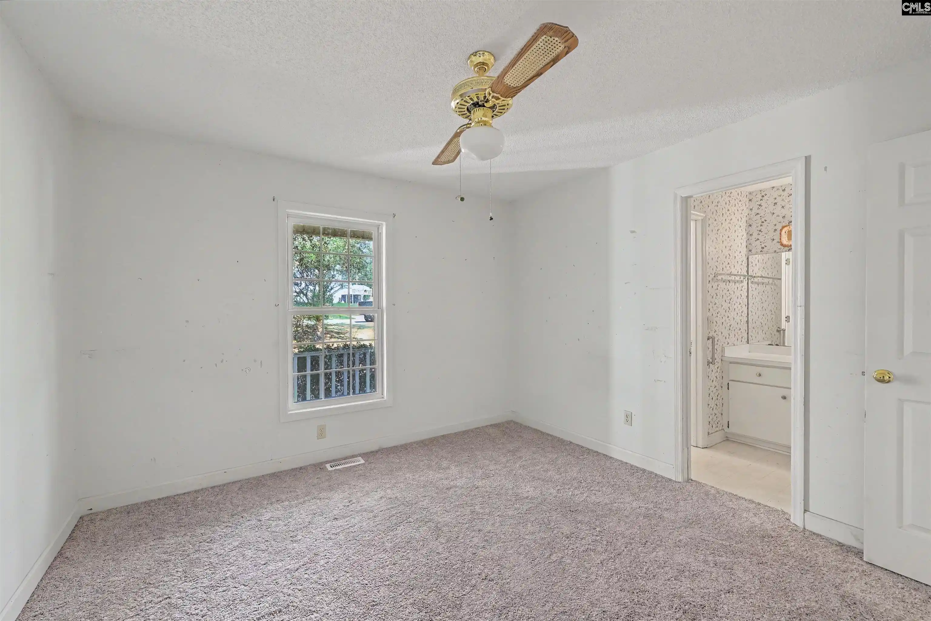 Photo 3 of Single family home for sale at 131 S Cove, West Columbia, SC 29170 | MLS# 637768 | Listing updated on 2026-07-29
