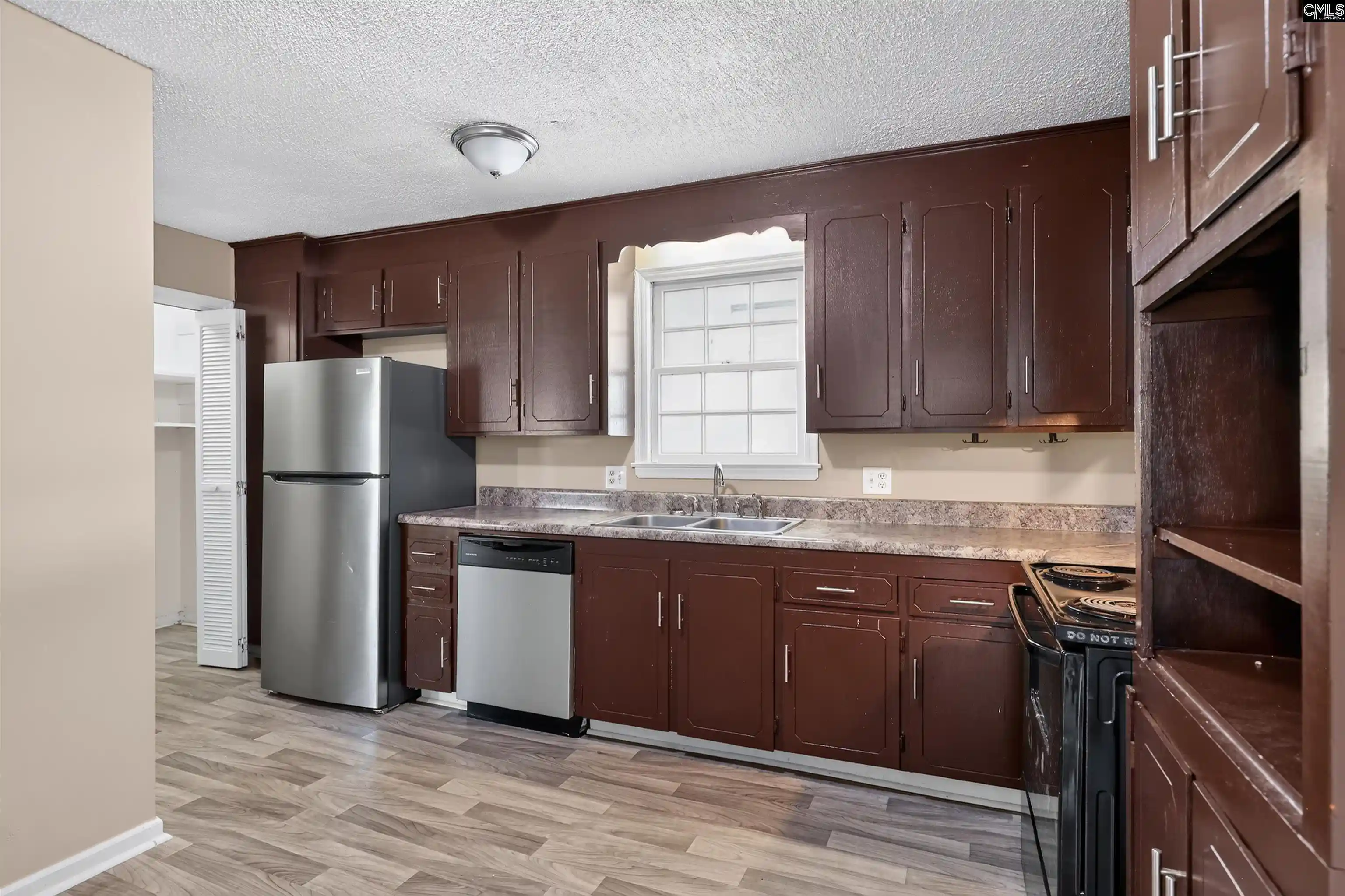 Photo 3 of Single family home for sale at 7821 Folly, Columbia, SC 29209 | MLS# 637812 | Listing updated on 2026-10-20
