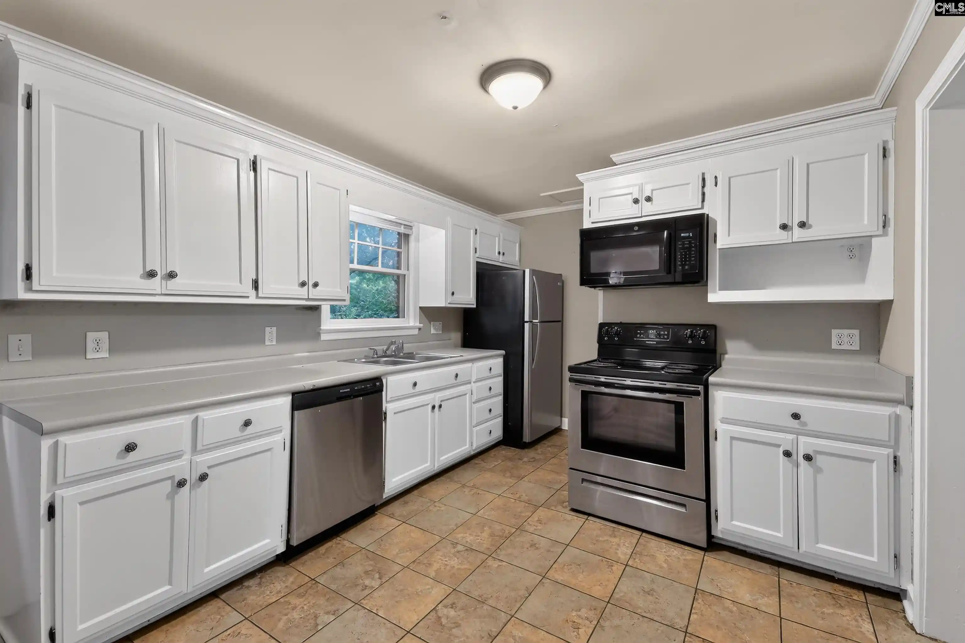 Photo 3 of Single family home for sale at 501 Old Friars, Columbia, SC 29210 | MLS# 638028 | Listing updated on 2026-09-03