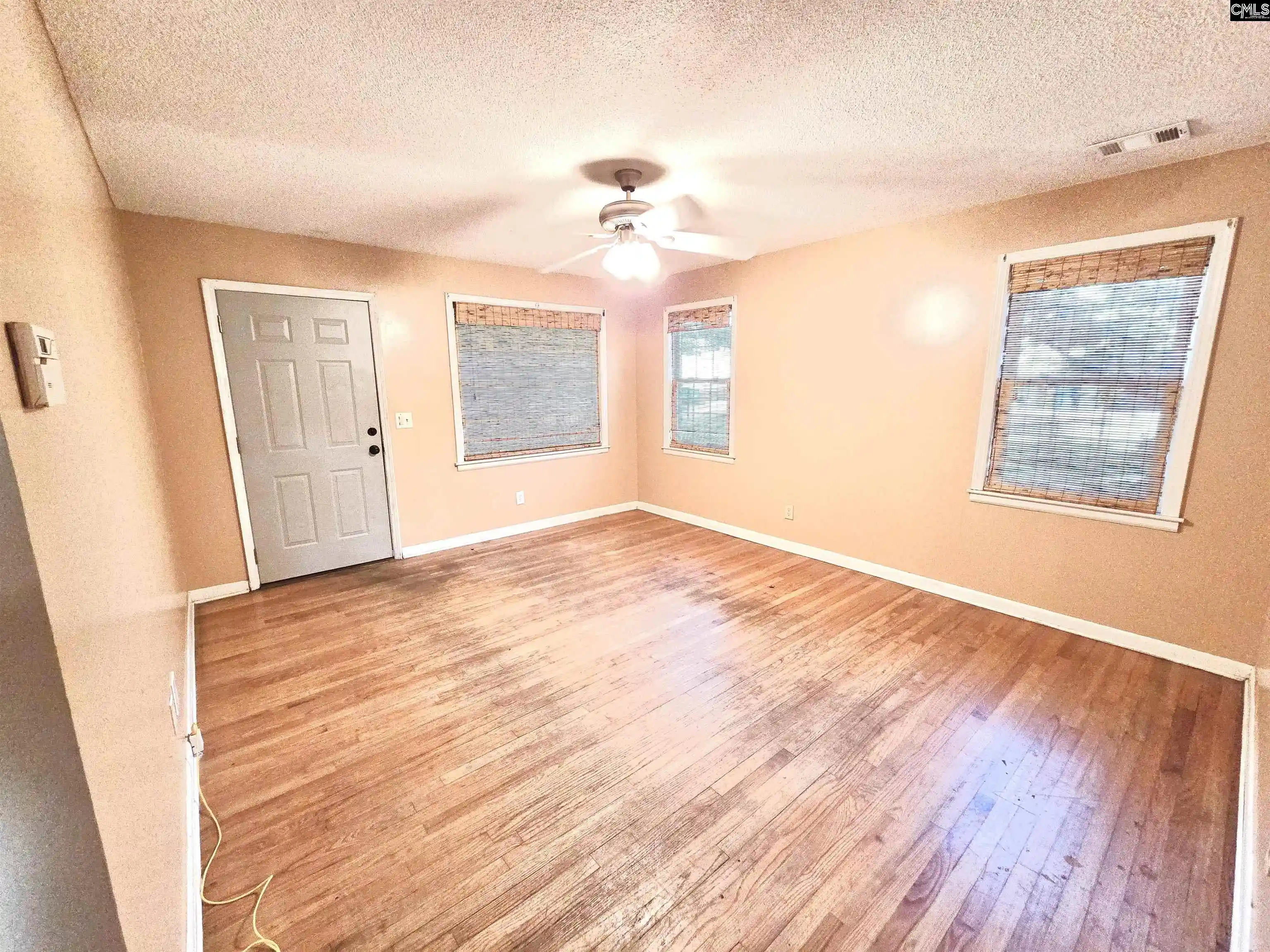 Photo 4 of Single family home for sale at 3817 Live Oak, Columbia, SC 29205 | MLS# 638134 | Listing updated on 2026-09-17