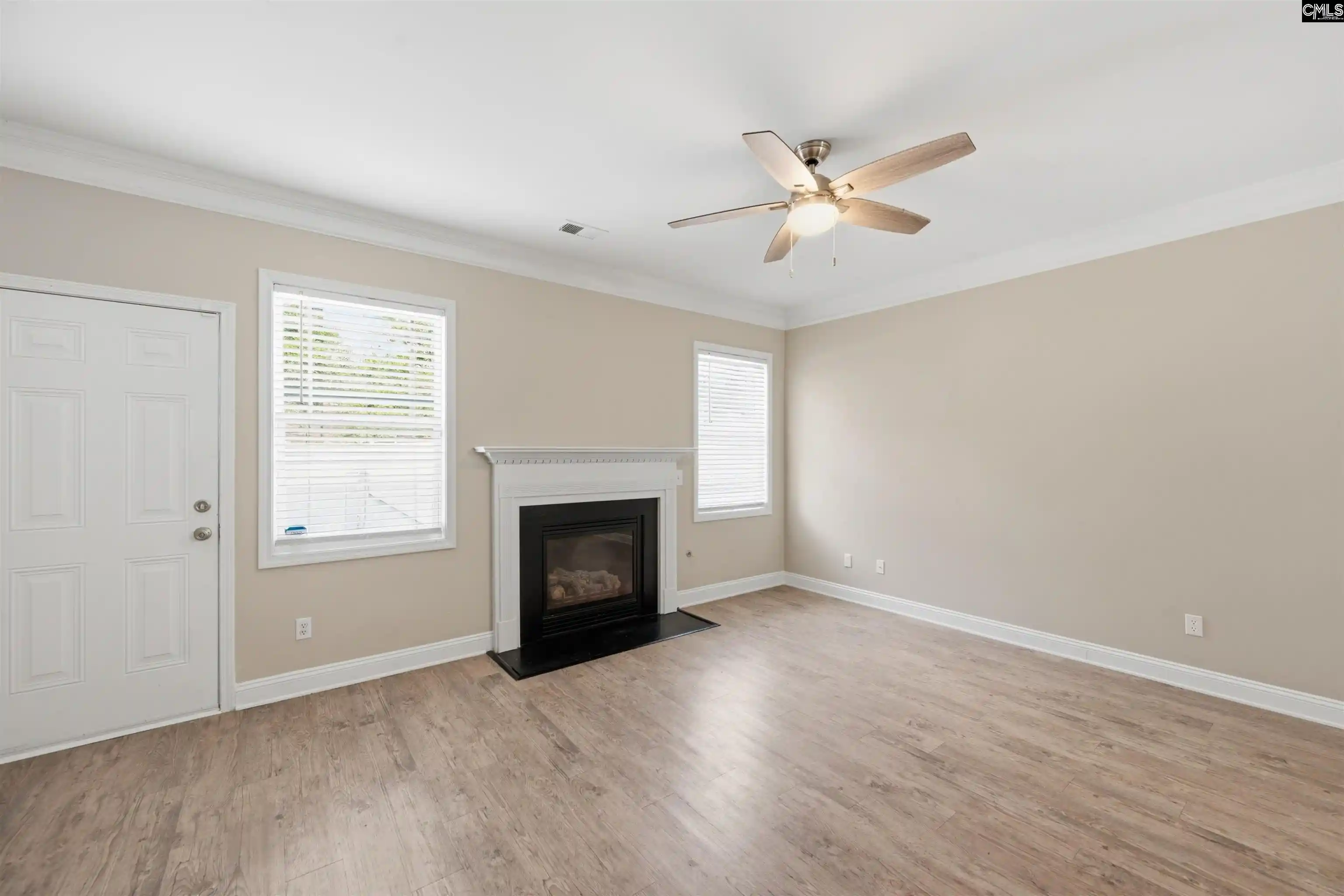 Photo 3 of Townhouse for sale at 827 Forest Park, Columbia, SC 29209 | MLS# 638256 | Listing updated on 2026-09-04