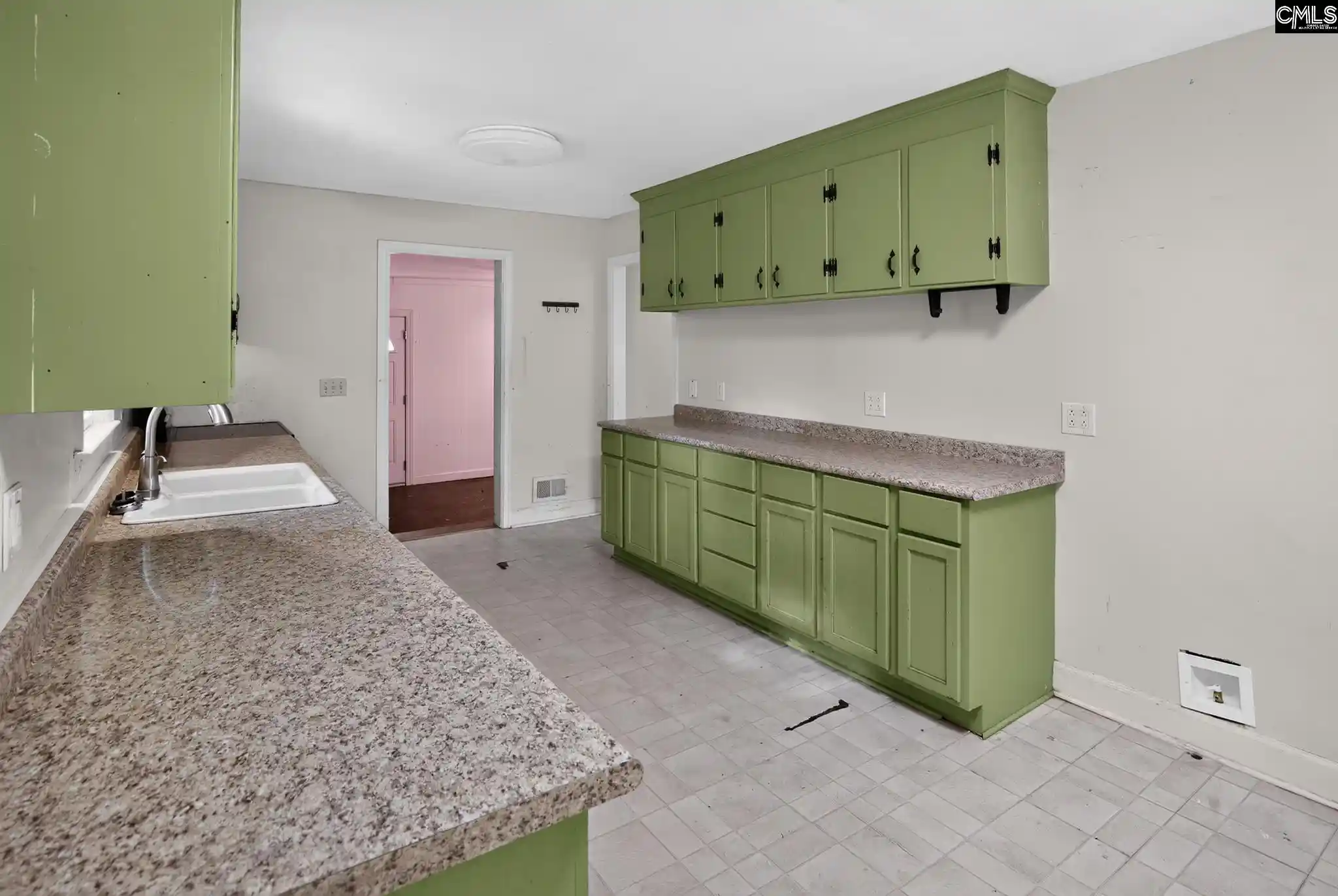 Photo 2 of Single family home for sale at 1008 Ontario, West Columbia, SC 29169 | MLS# 638402 | Listing updated on 2026-08-31