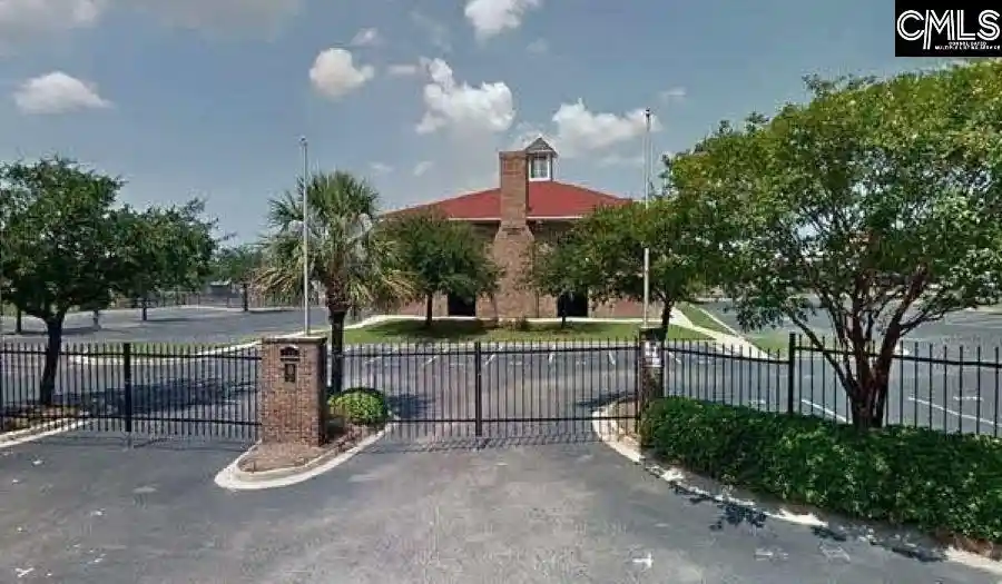 Photo 2 of Sale Pending at 911 S Stadium #F-27, Columbia, SC 29201 | MLS# 638420 | Listing updated on 2026-08-21