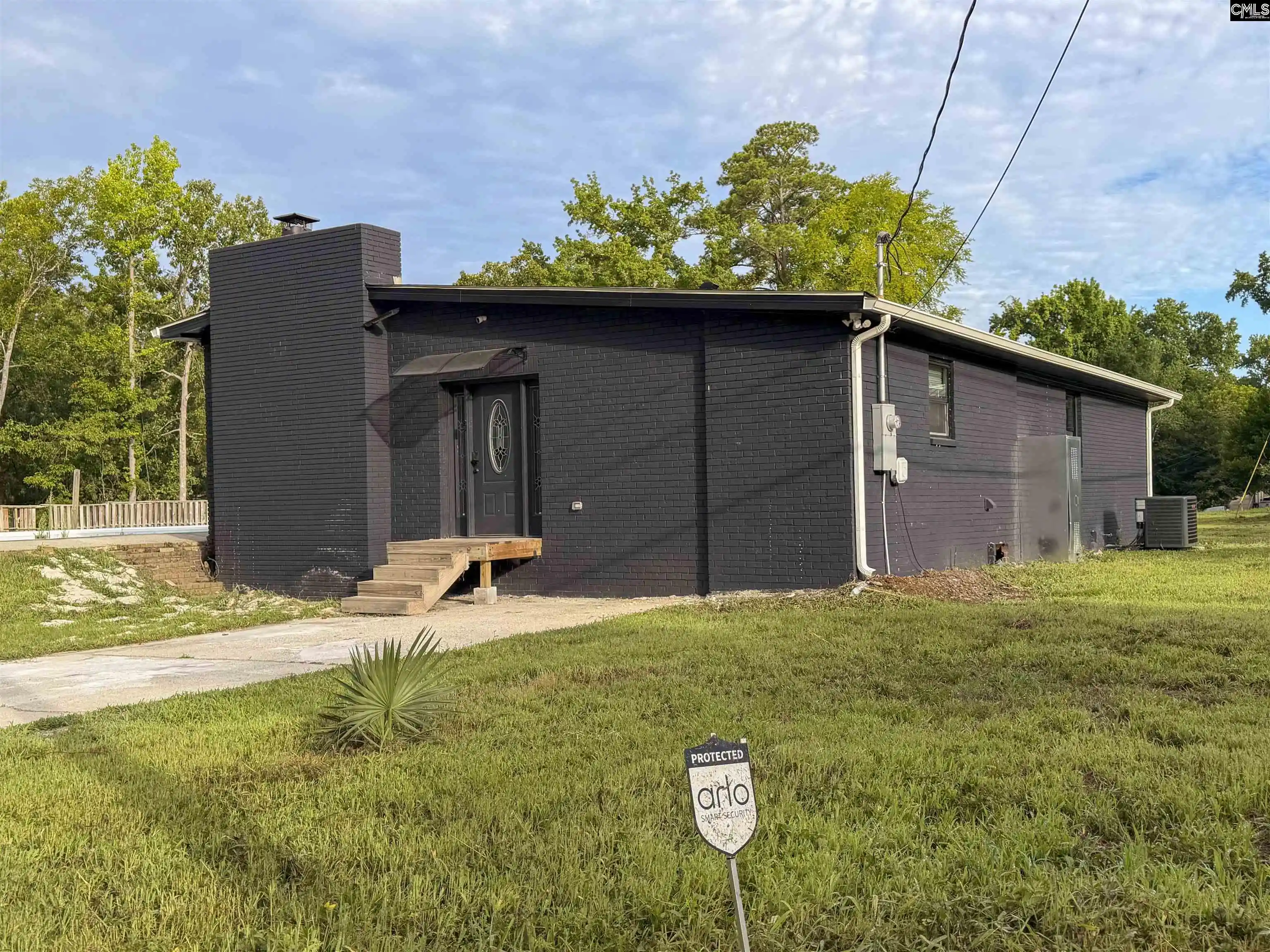 Photo 1 of Single family home for sale at 105 Hampshire, Columbia, SC 29210 | MLS# 638677 | Listing updated on 2026-09-10
