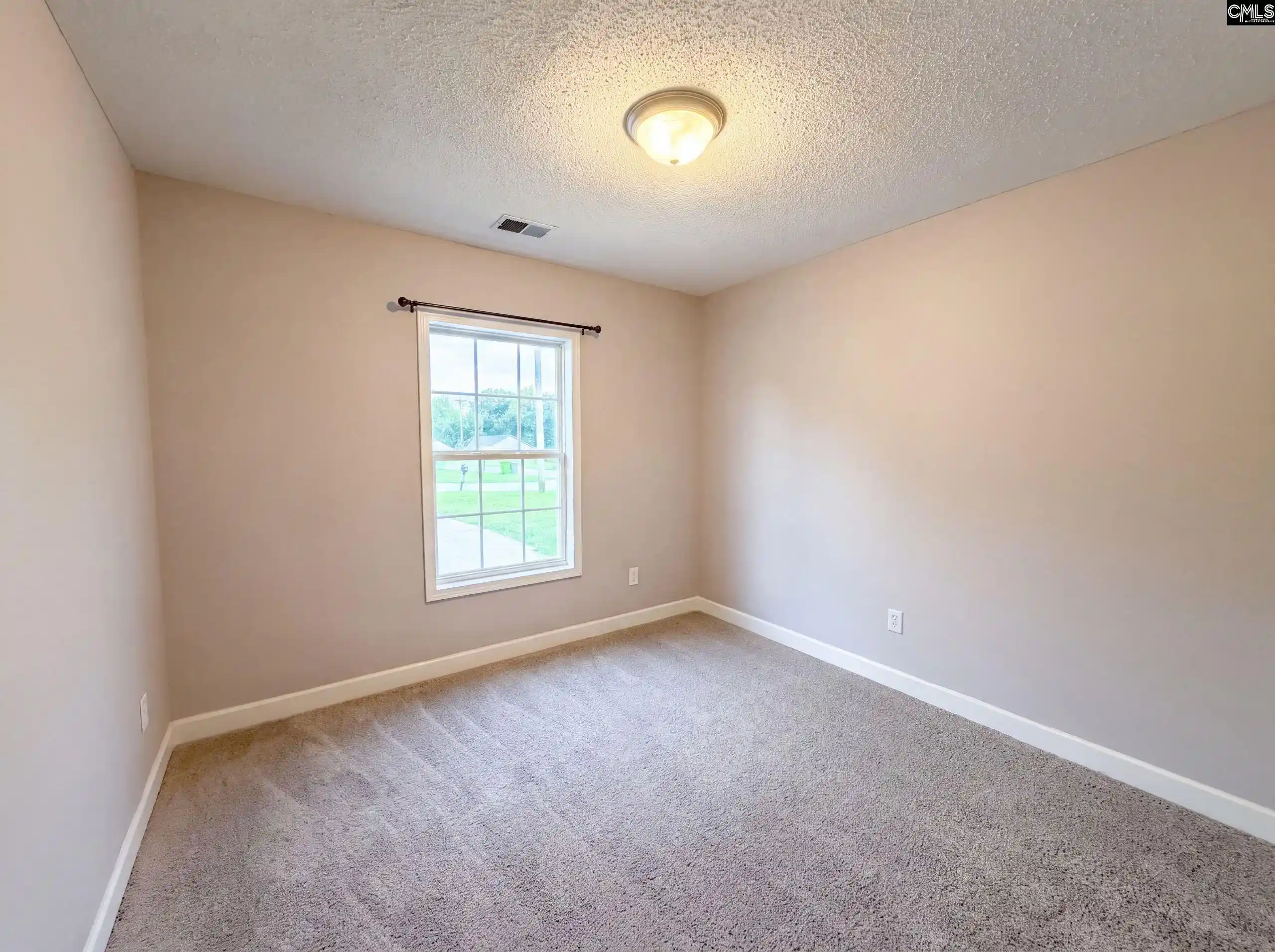 Photo 3 of Single family home for sale at 1 Plover, Columbia, SC 29203 | MLS# 638799 | Listing updated on 2026-09-17