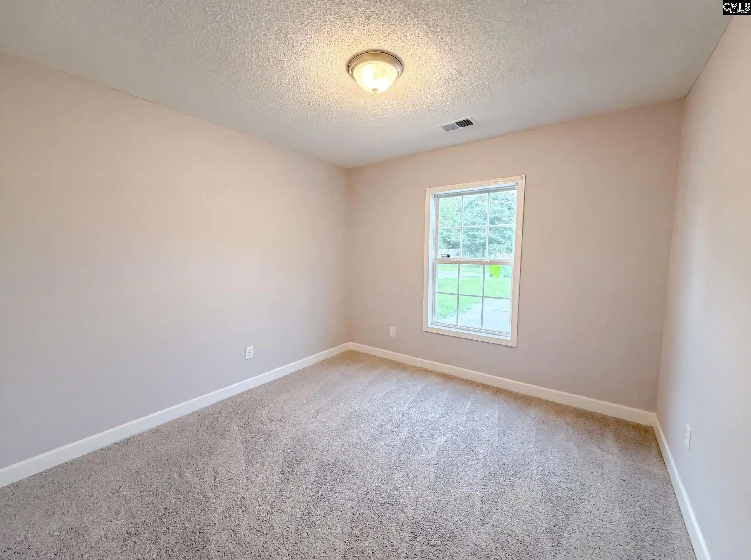Photo 3 of Single family home for sale at 1 Plover, Columbia, SC 29203 | MLS# 638799 | Listing updated on 2026-09-17