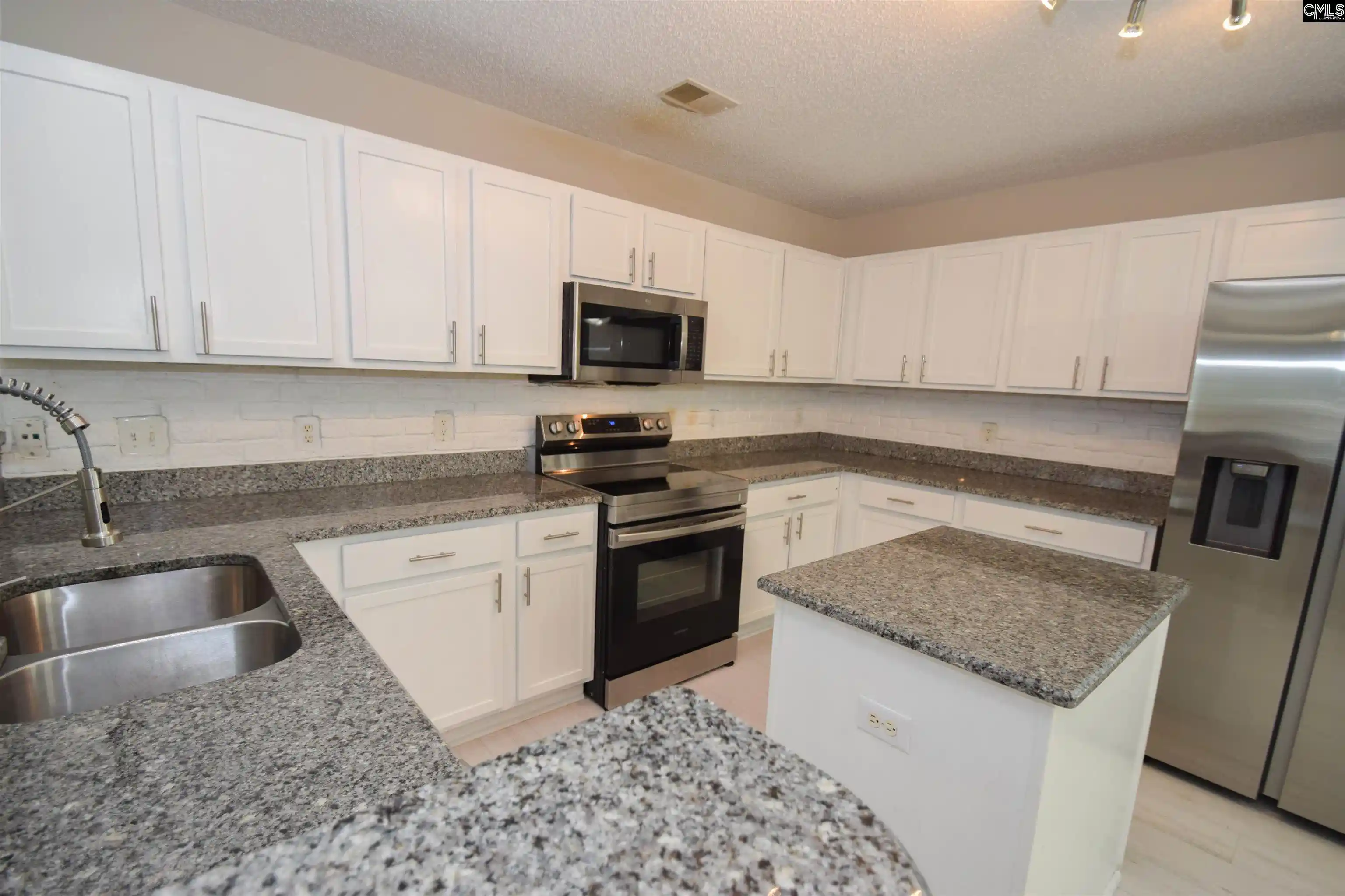 Photo 4 of Single family home for sale at 125 Baltic, Chapin, SC 29036 | MLS# 638889 | Listing updated on 2026-08-31