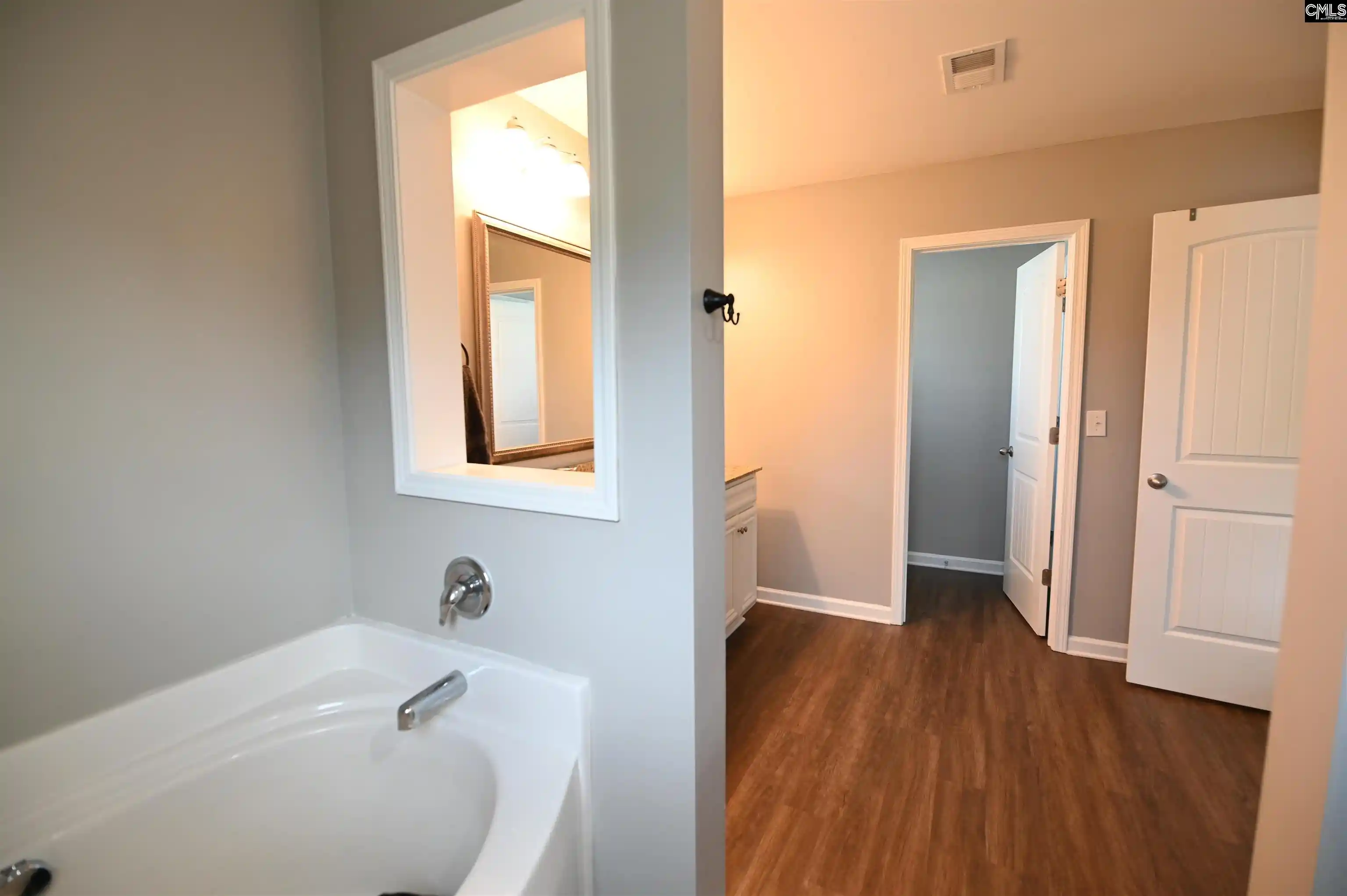 Photo 4 of Single family home for sale at 422 Glen Arven, Chapin, SC 29036 | MLS# 639068 | Listing updated on 2026-09-02