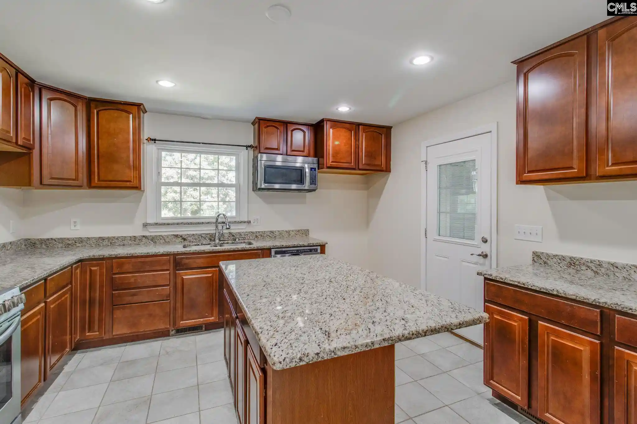 Photo 3 of Single family home for sale at 2533 Chatsworth, Columbia, SC 29223 | MLS# 639192 | Listing updated on 2026-08-12