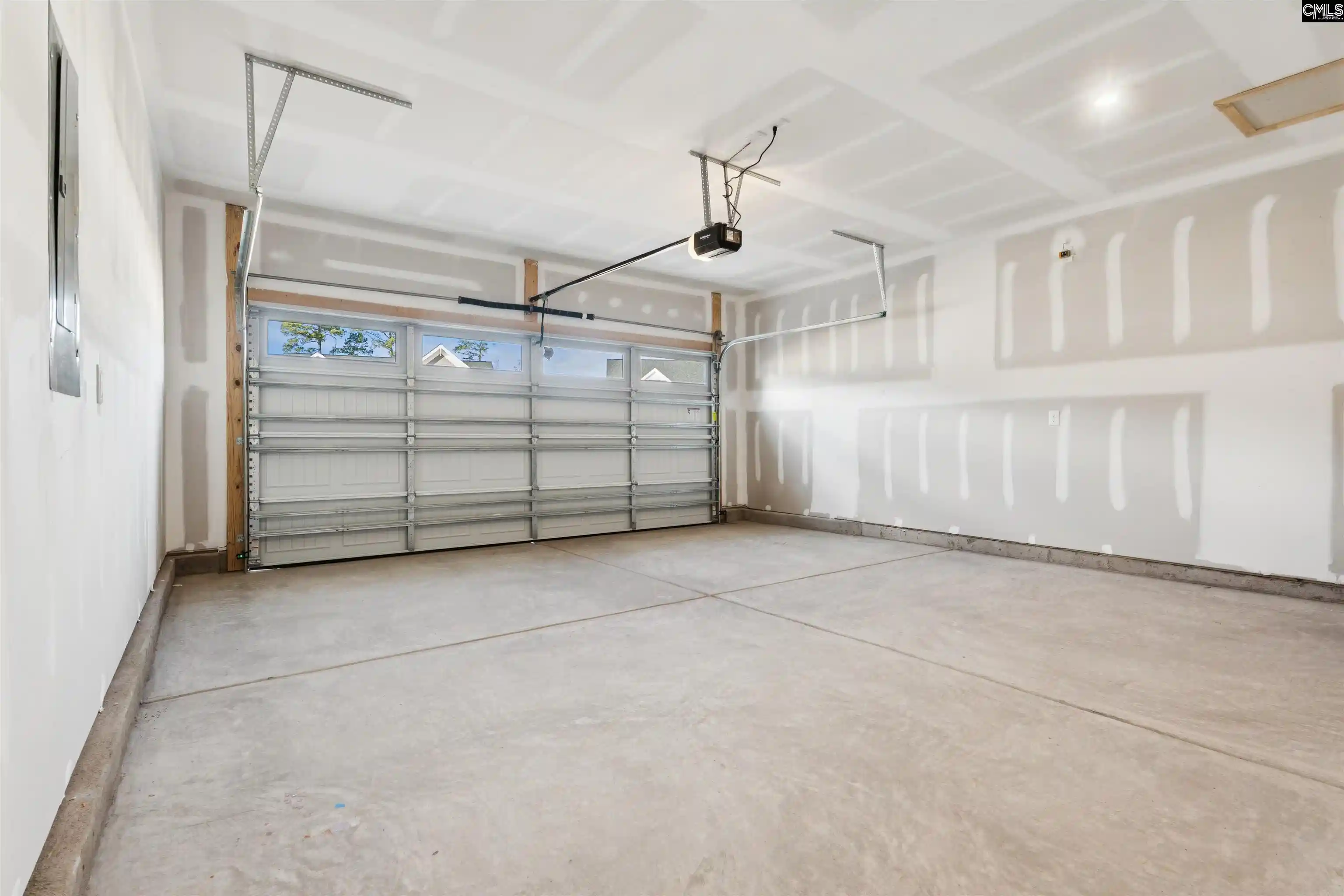 Photo 3 of Sale Pending at 297 Summer Orchard, Lexington, SC 29072 | MLS# 639254 | Listing updated on 2026-09-23