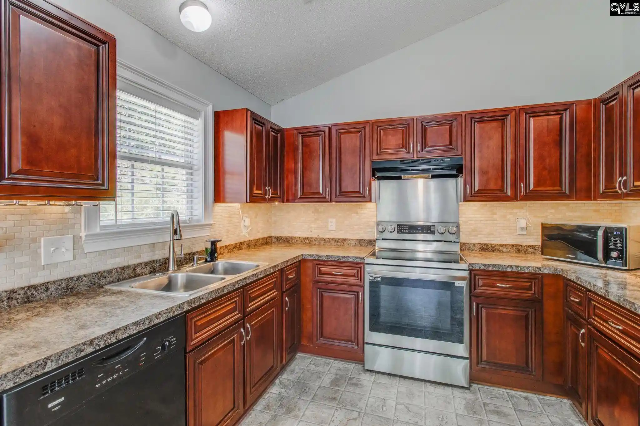 Photo 3 of Single family home for sale at 222 Nitsill Court, West Columbia, SC 29170 | MLS# 639331 | Listing updated on 2026-09-17