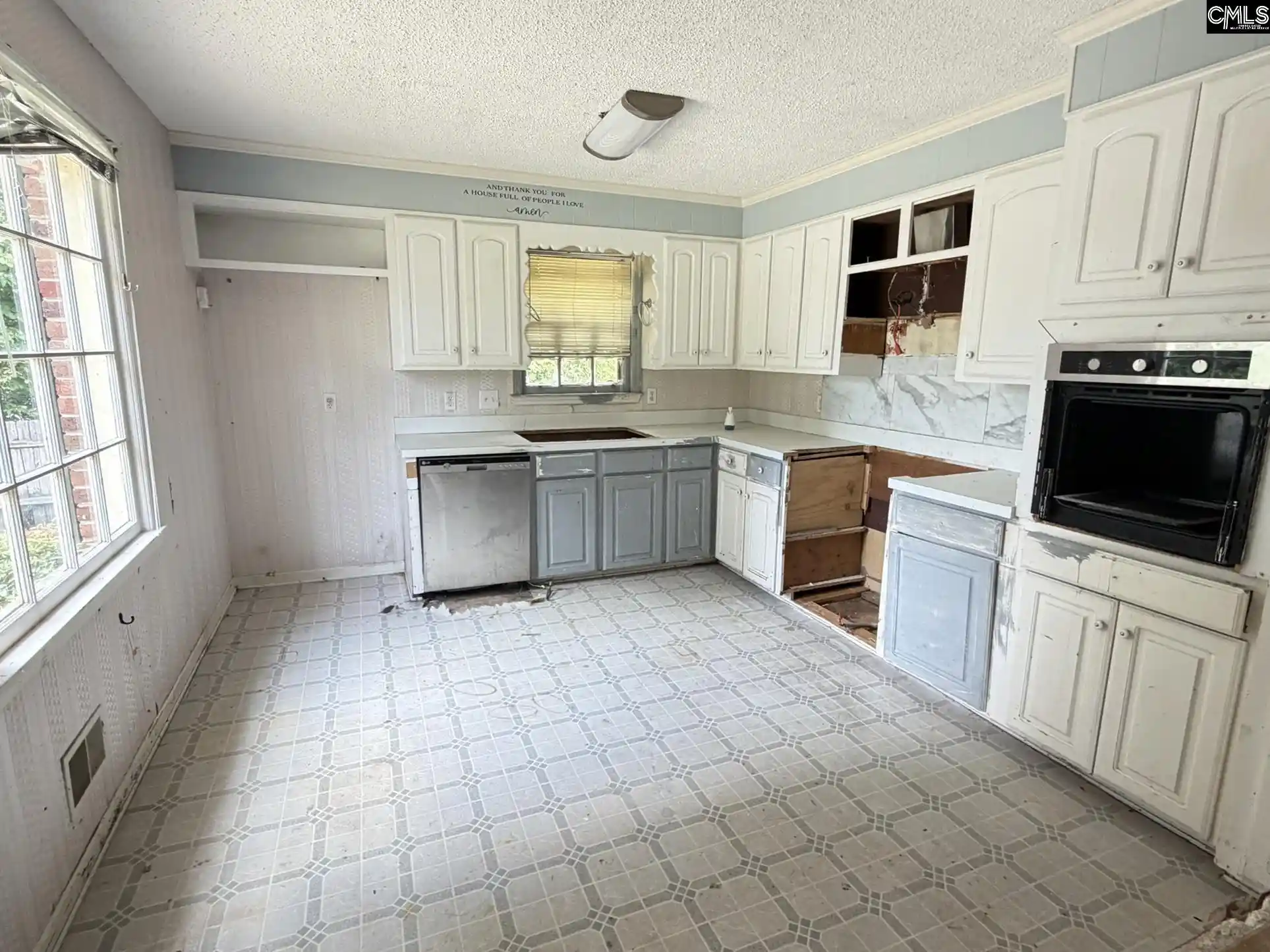 Photo 4 of Sale Pending at 125 Beachwood, West Columbia, SC 29170 | MLS# 639462 | Listing updated on 2026-09-11