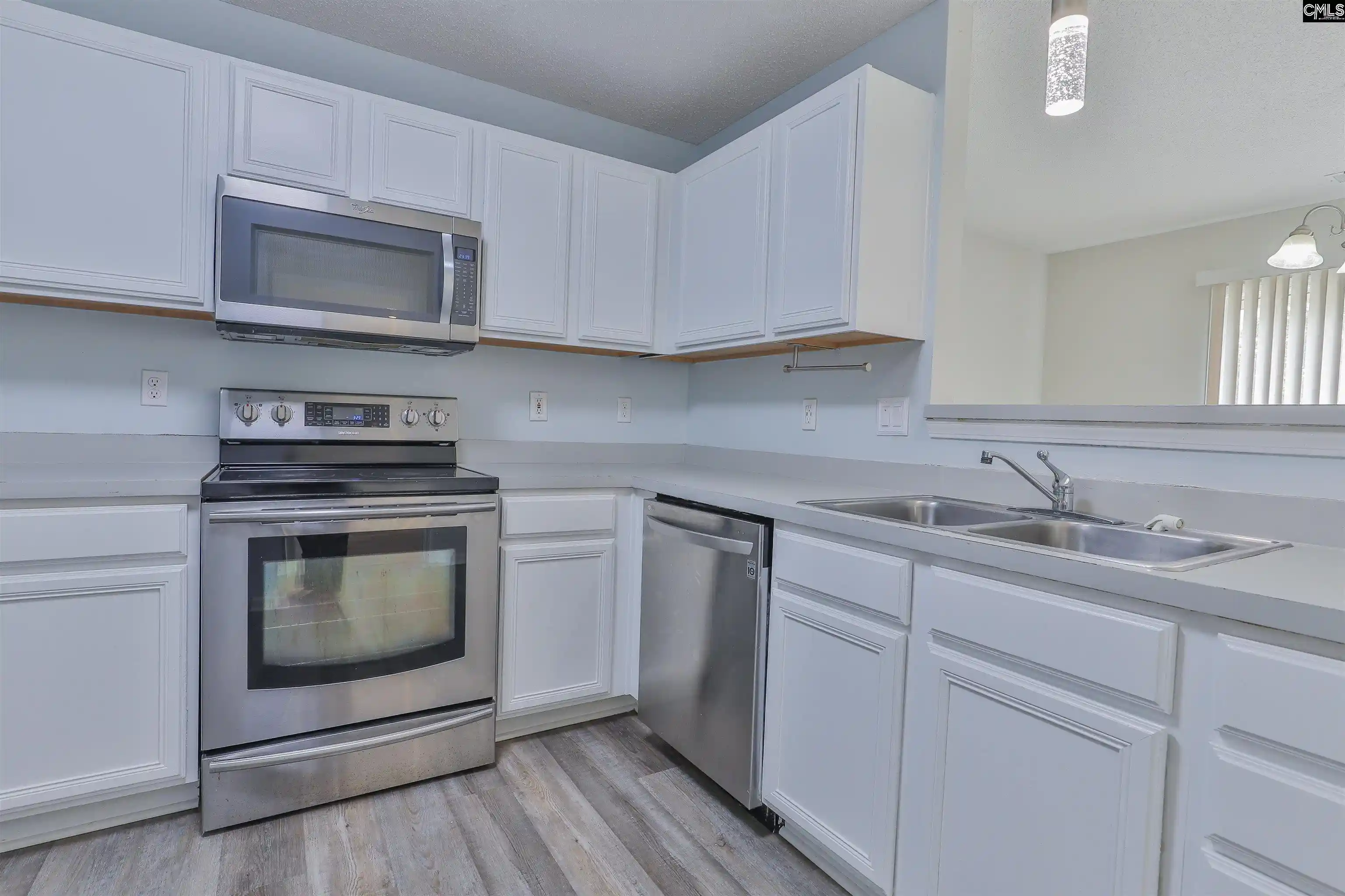 Photo 3 of Single family home for sale at 241 Hunters Mill, West Columbia, SC 29170 | MLS# 639585 | Listing updated on 2026-09-10