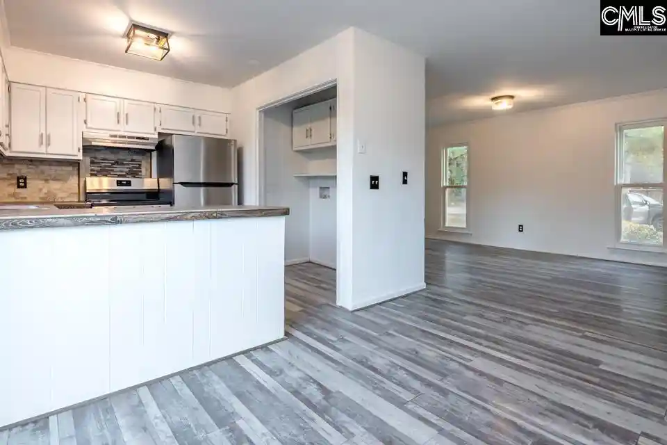 Photo 2 of Single family home for sale at 124 Aylesbury, Irmo, SC 29063 | MLS# 639918 | Listing updated on 2026-08-28
