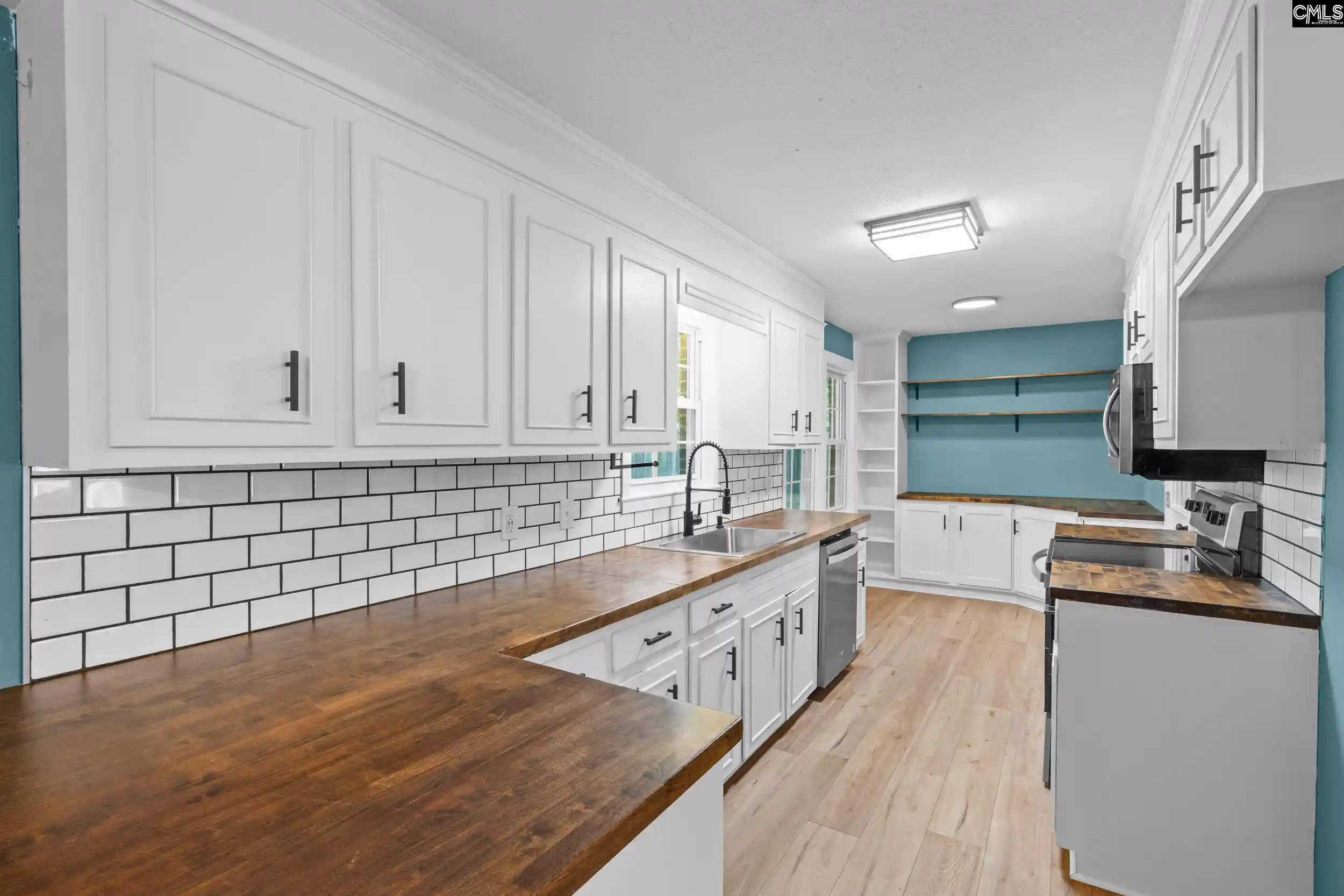 Photo 3 of Sale Pending at 159 Idlewood, West Columbia, SC 29170 | MLS# 639936 | Listing updated on 2026-08-11