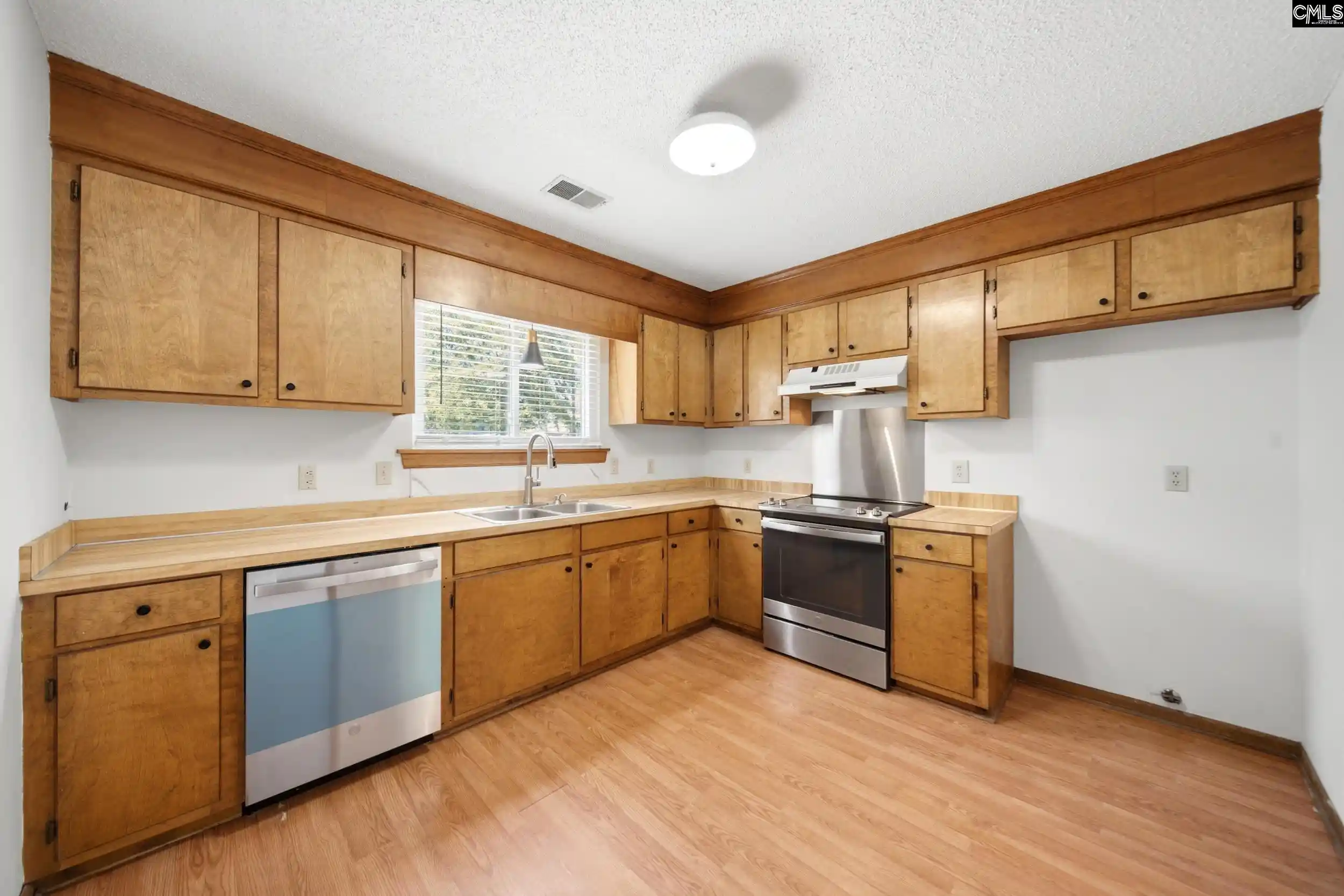 2nd image of 1701 Oak, Cayce, SC 29033 | MLS# 640006
