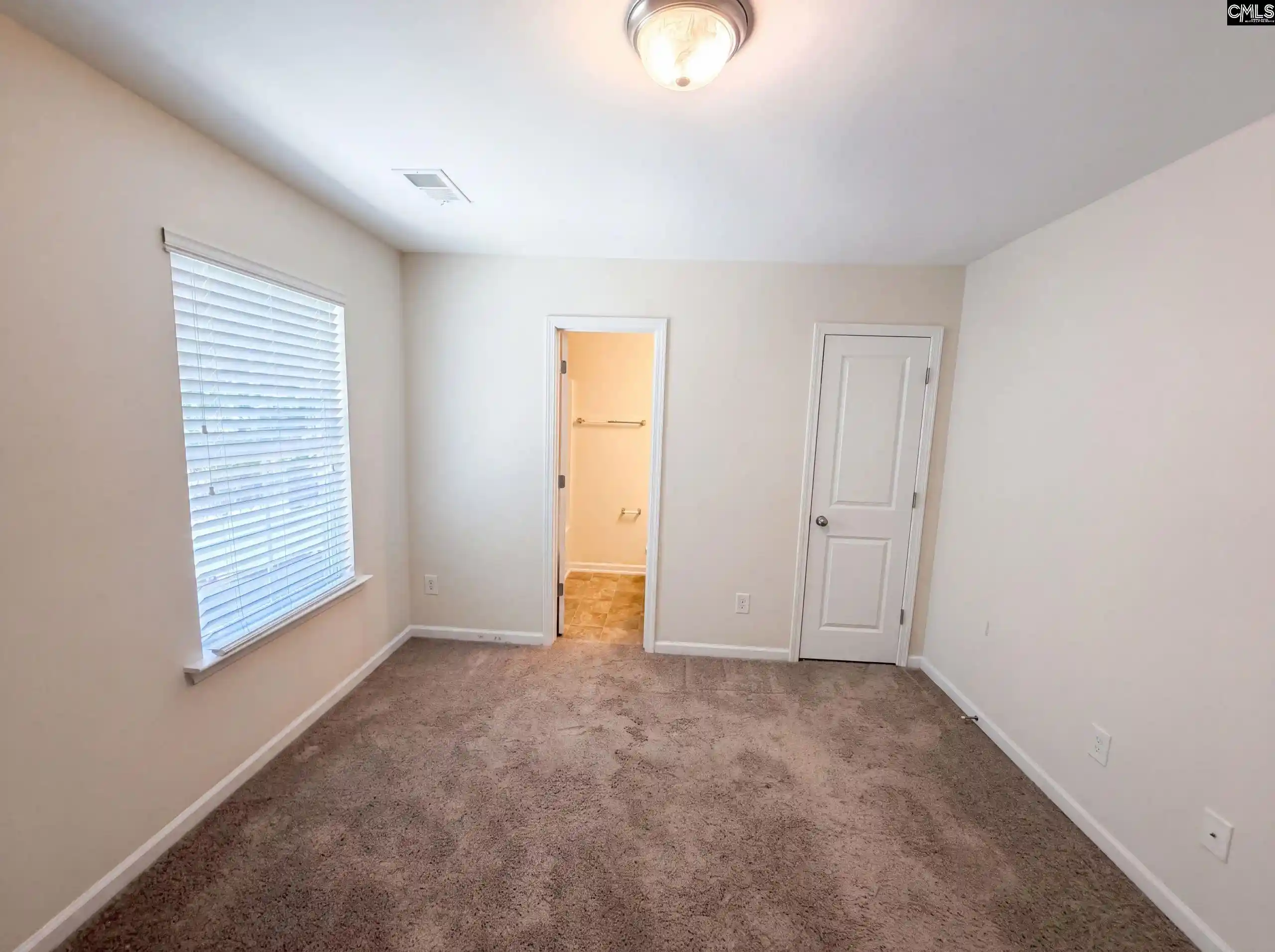 Photo 2 of Townhouse for sale at 857 Forest Park, Columbia, SC 29209 | MLS# 640042 | Listing updated on 2026-09-10