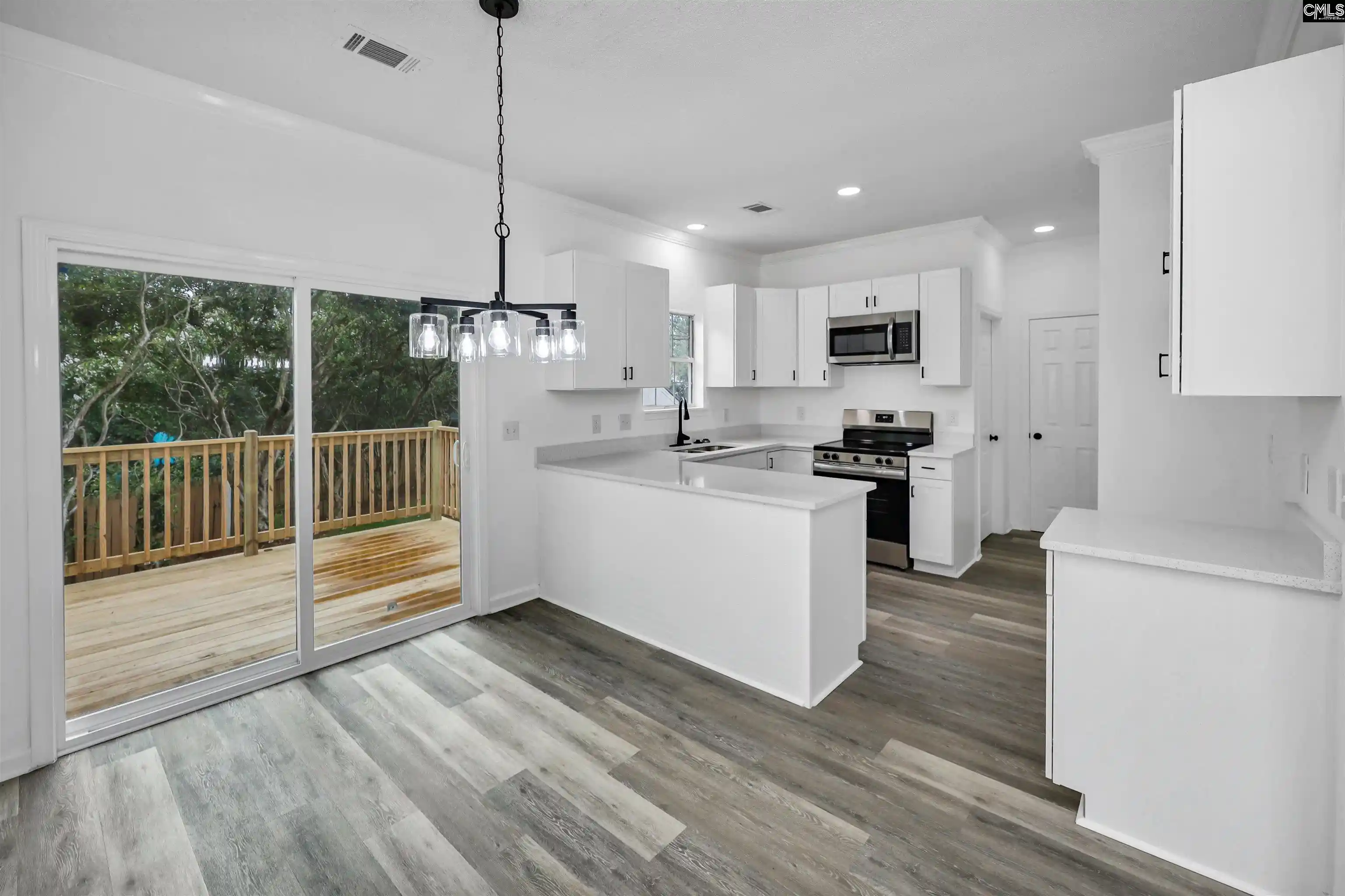 Photo 3 of Sale Pending at 106 Royal Crest, Columbia, SC 29229 | MLS# 640205 | Listing updated on 2026-10-08