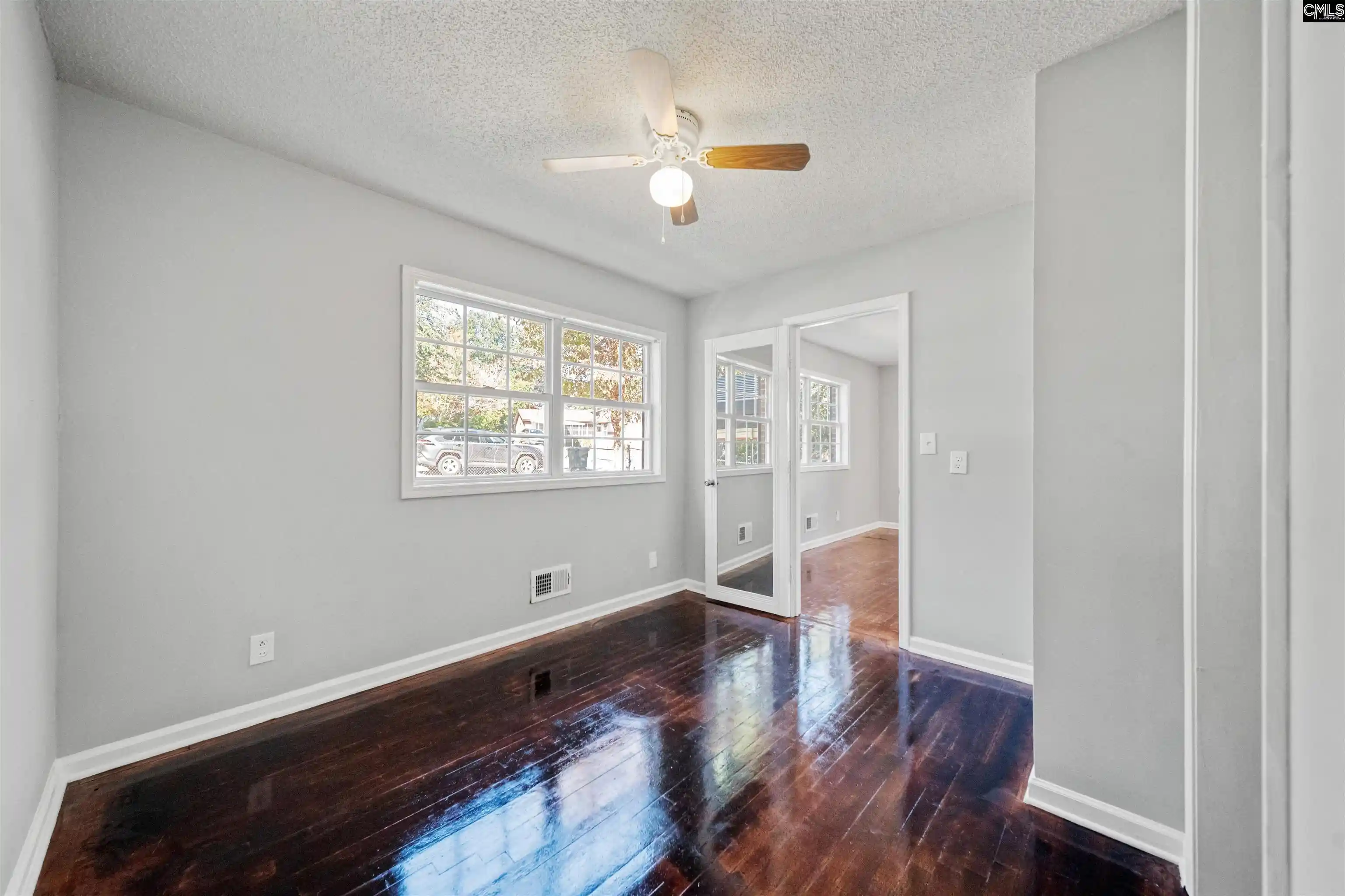 Photo 3 of Sale Pending at 6913 Carmel, Columbia, SC 29203 | MLS# 640223 | Listing updated on 2026-09-07