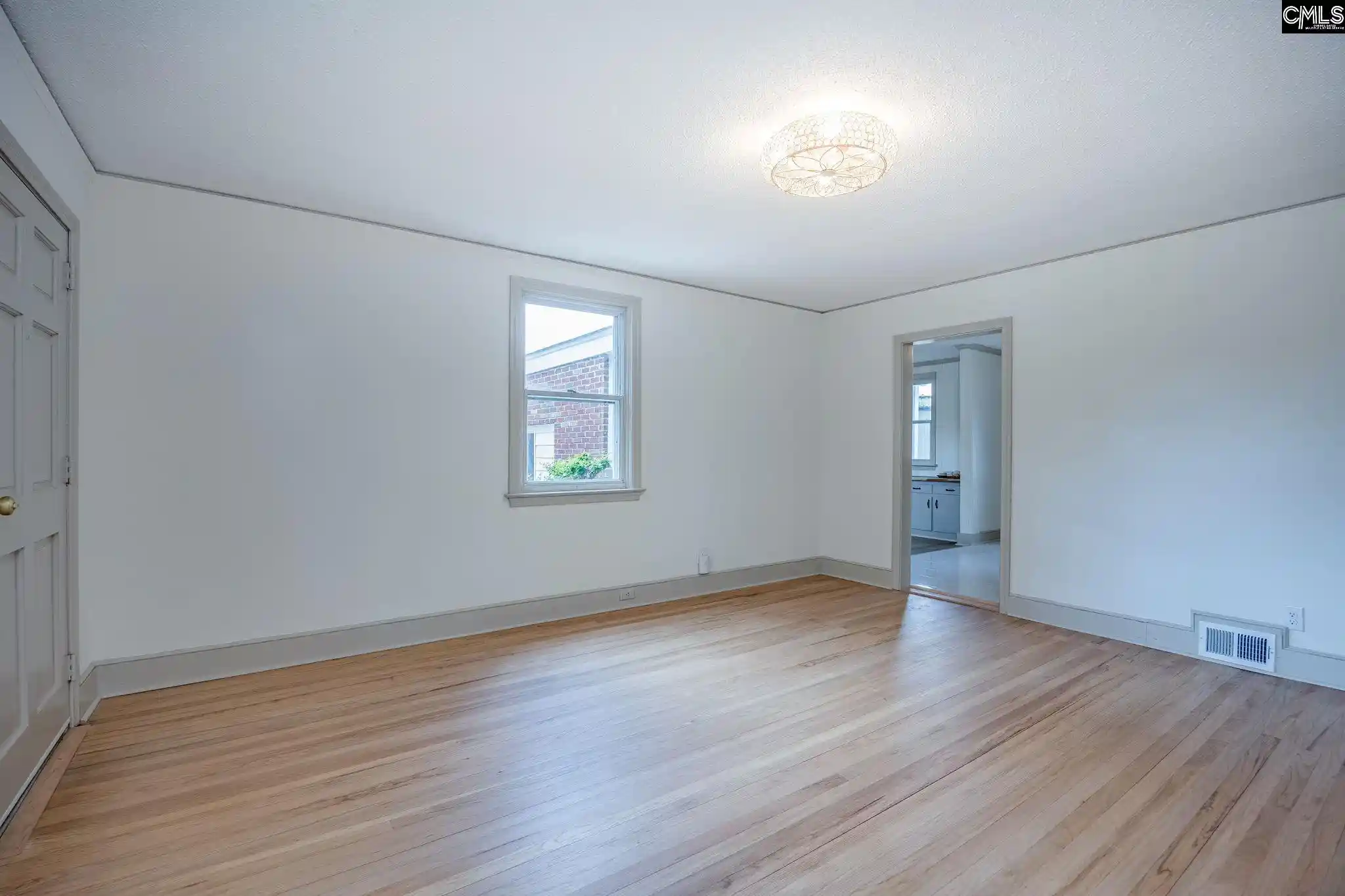 4th image of 2012 Elm Abode, Columbia, SC 29210 | MLS# 640242