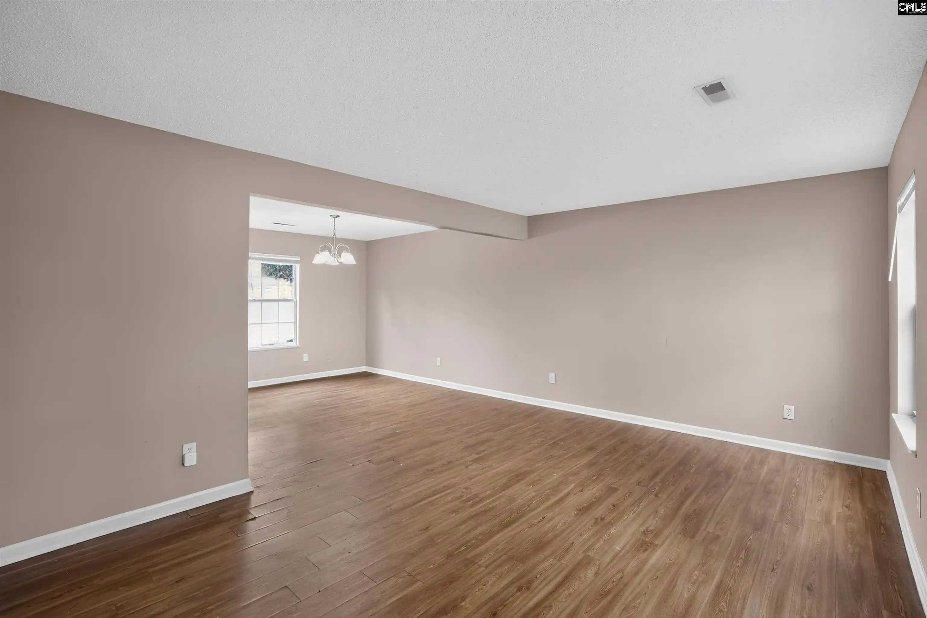 Photo 3 of Sale Pending at 11 High Glen, Columbia, SC 29229 | MLS# 640249 | Listing updated on 2026-10-13
