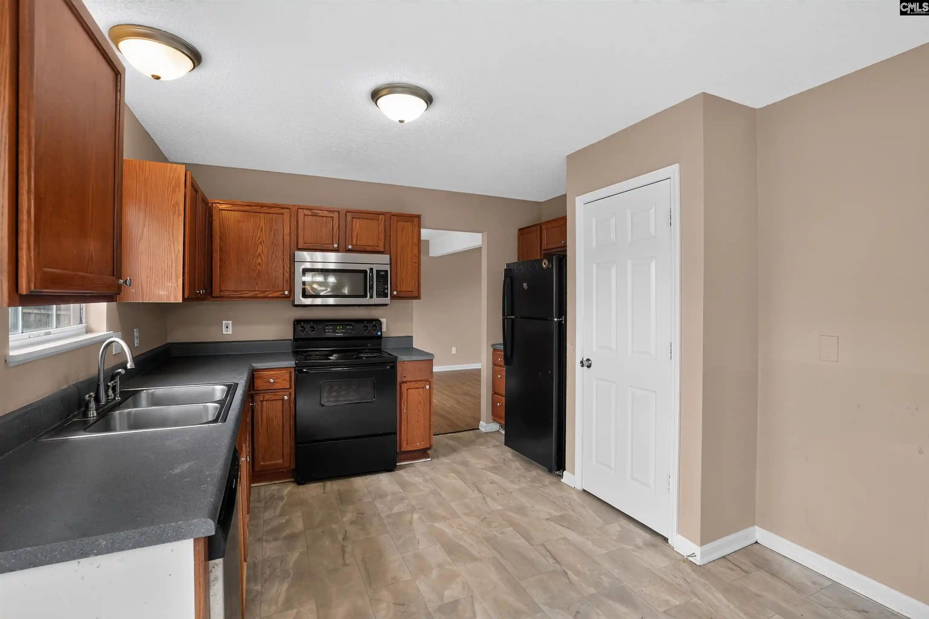 Photo 4 of Sale Pending at 11 High Glen, Columbia, SC 29229 | MLS# 640249 | Listing updated on 2026-10-13