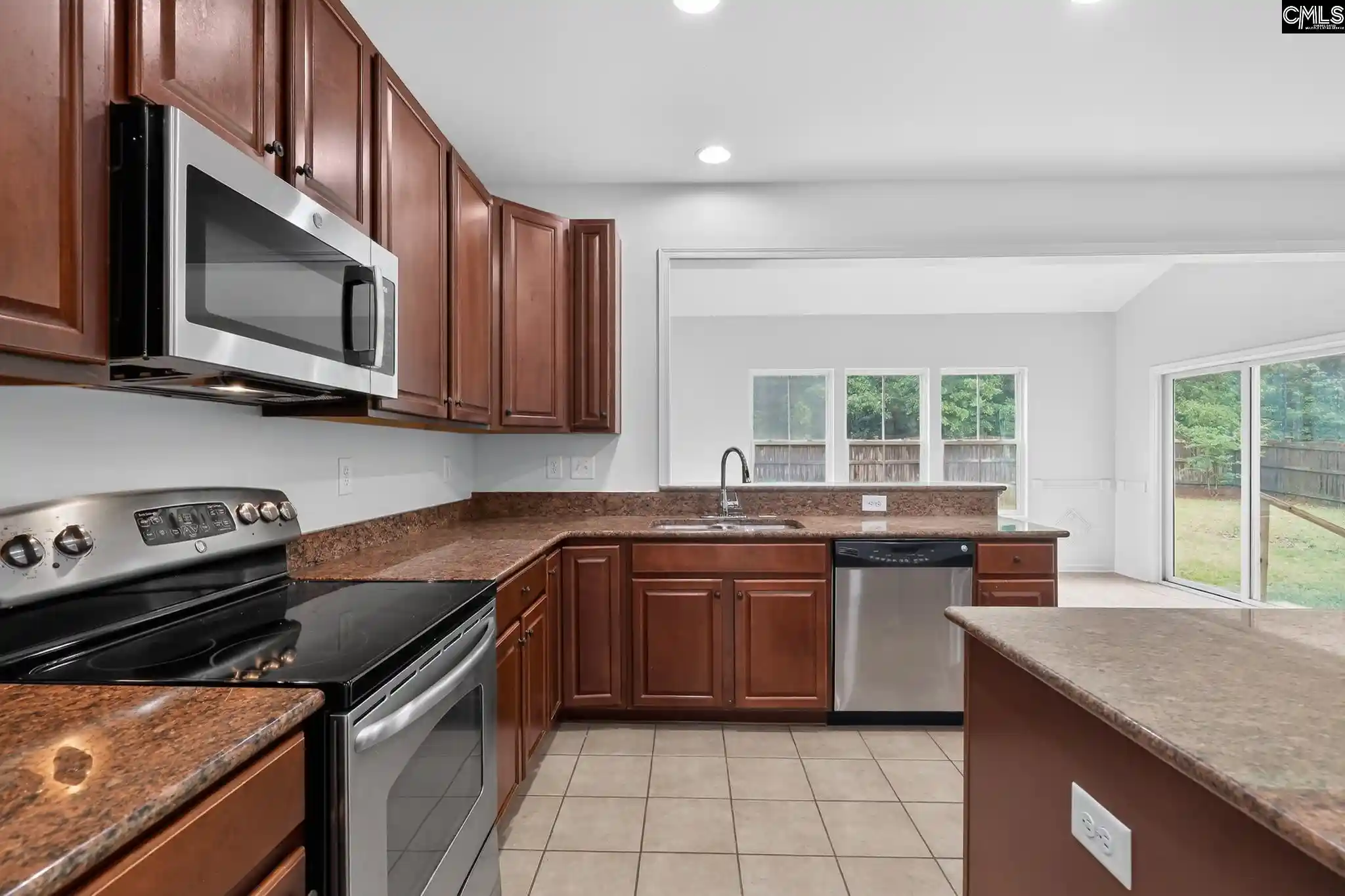Photo 2 of Sale Pending at 659 Stonebury, Blythewood, SC 29016 | MLS# 640275 | Listing updated on 2026-09-29