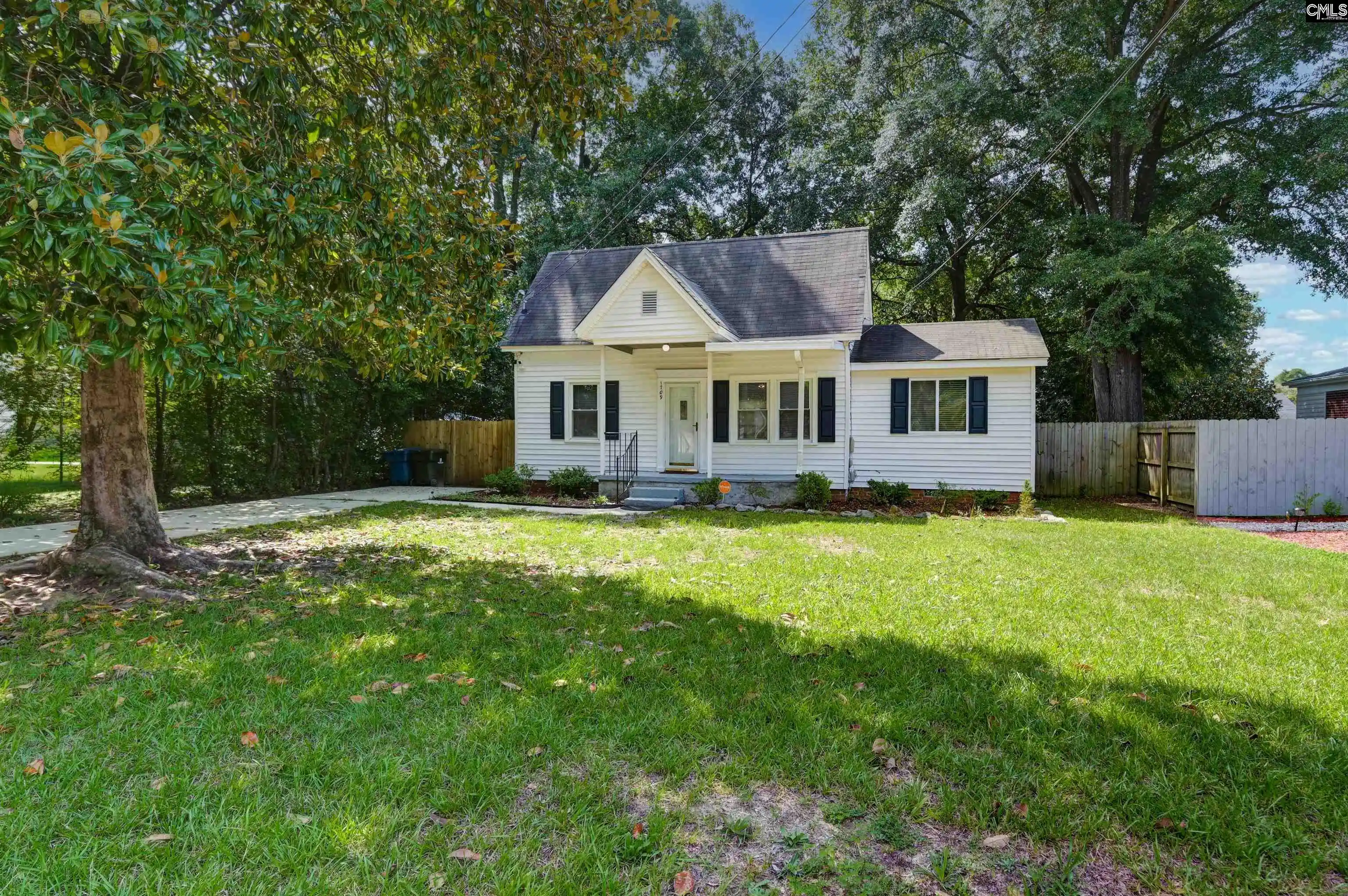Photo 1 of Single family home for sale at 1709 D, West Columbia, SC 29169 | MLS# 640293 | Listing updated on 2026-09-01