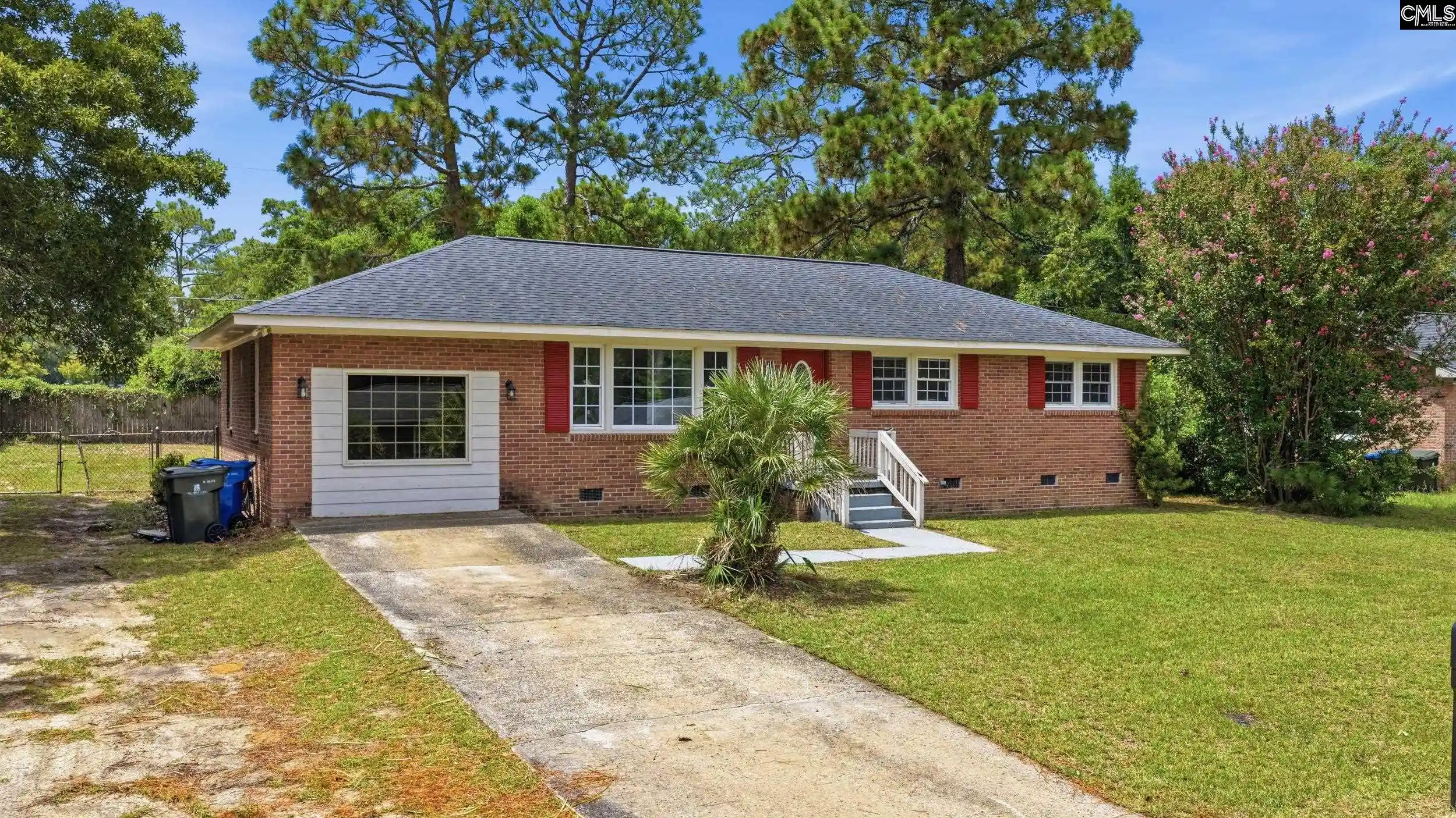 Photo 1 of Single family home for sale at 220 Westgate, West Columbia, SC 29170 | MLS# 640327 | Listing updated on 2026-08-27
