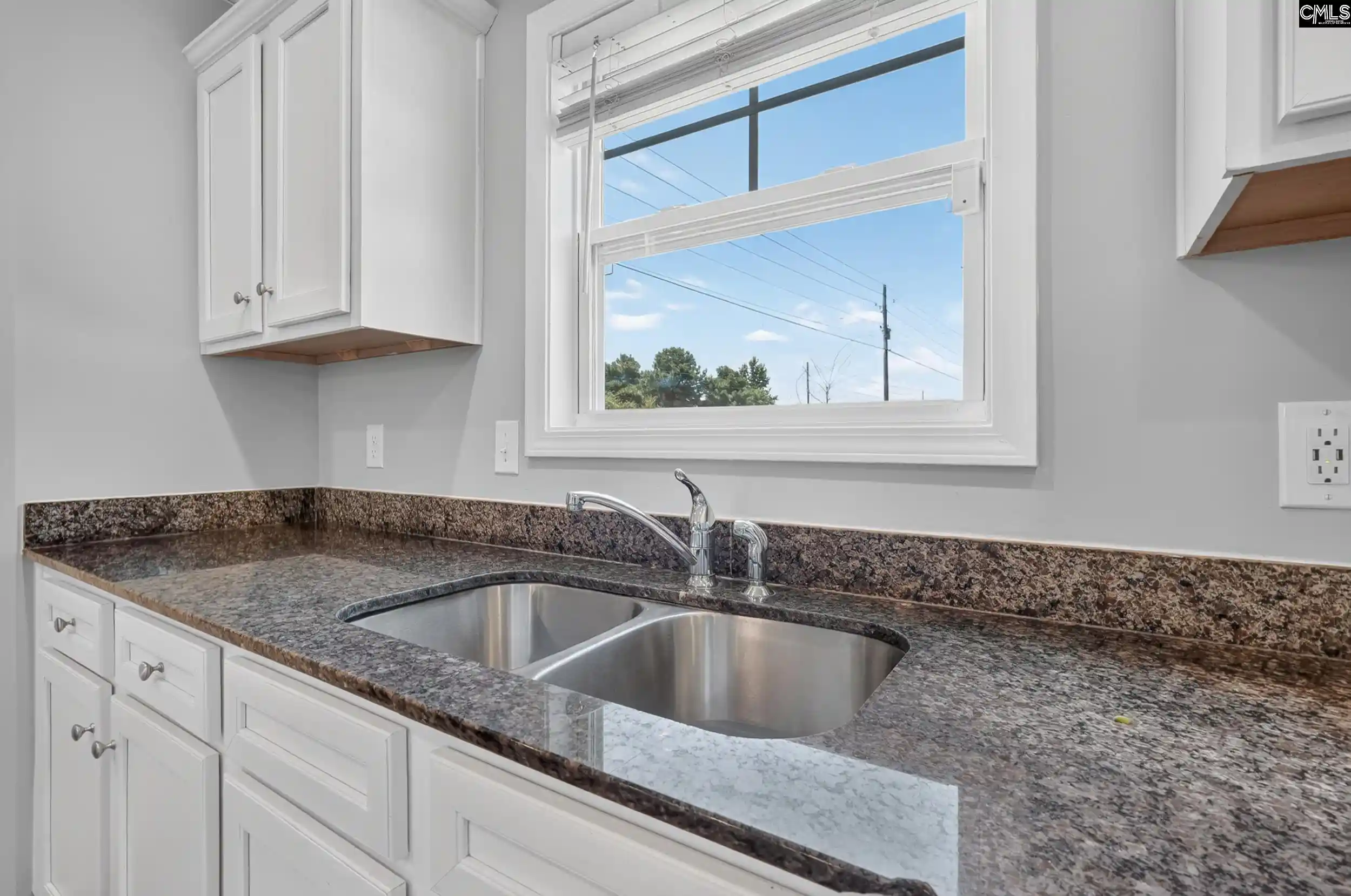 2nd image of 1 Carriagebrook, Camden, SC 29020 | MLS# 640331