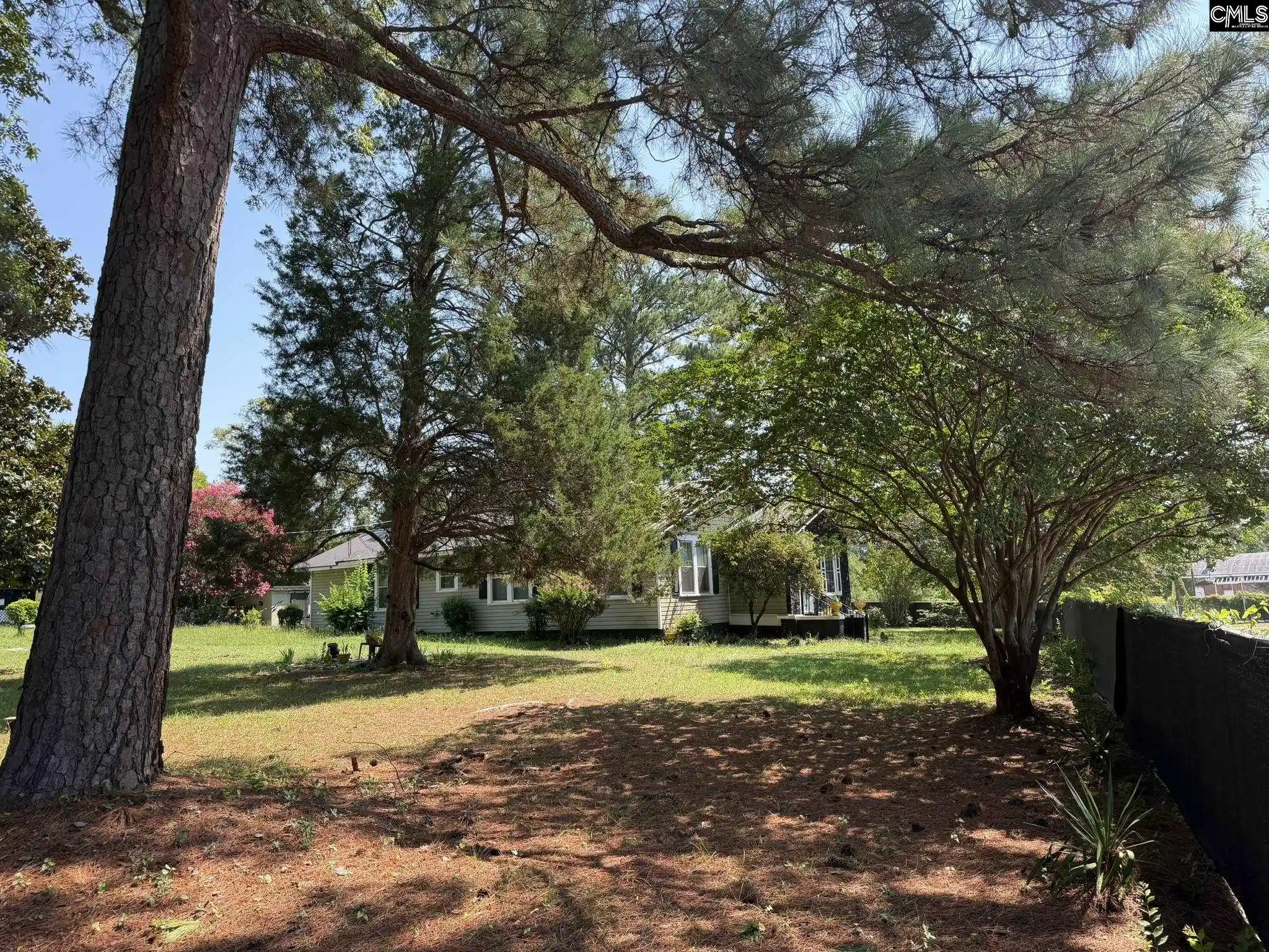 Photo 3 of Single family home for sale at 1303 Elmore, Columbia, SC 29203 | MLS# 640364 | Listing updated on 2026-09-18
