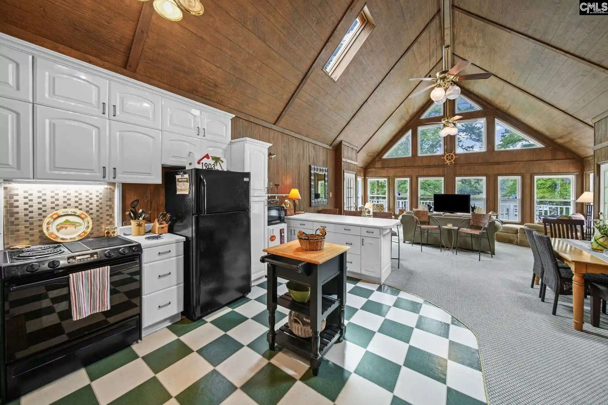 36th image of 1903 Lakeshore, Camden, SC 29020 | MLS# 640383