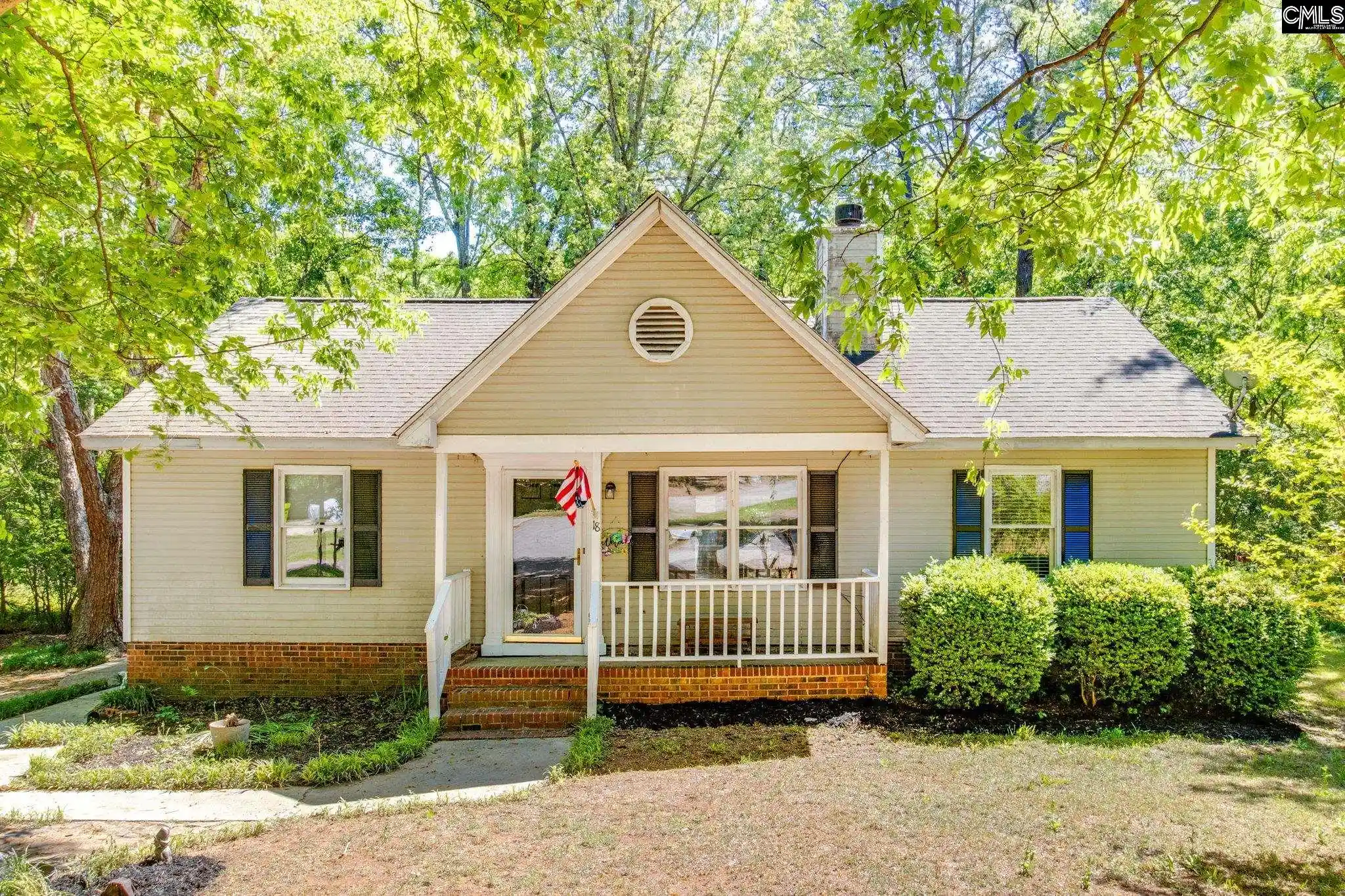 Photo 1 of Single family home for sale at 18 Dutch, Irmo, SC 29063 | MLS# 640391 | Listing updated on 2026-10-07